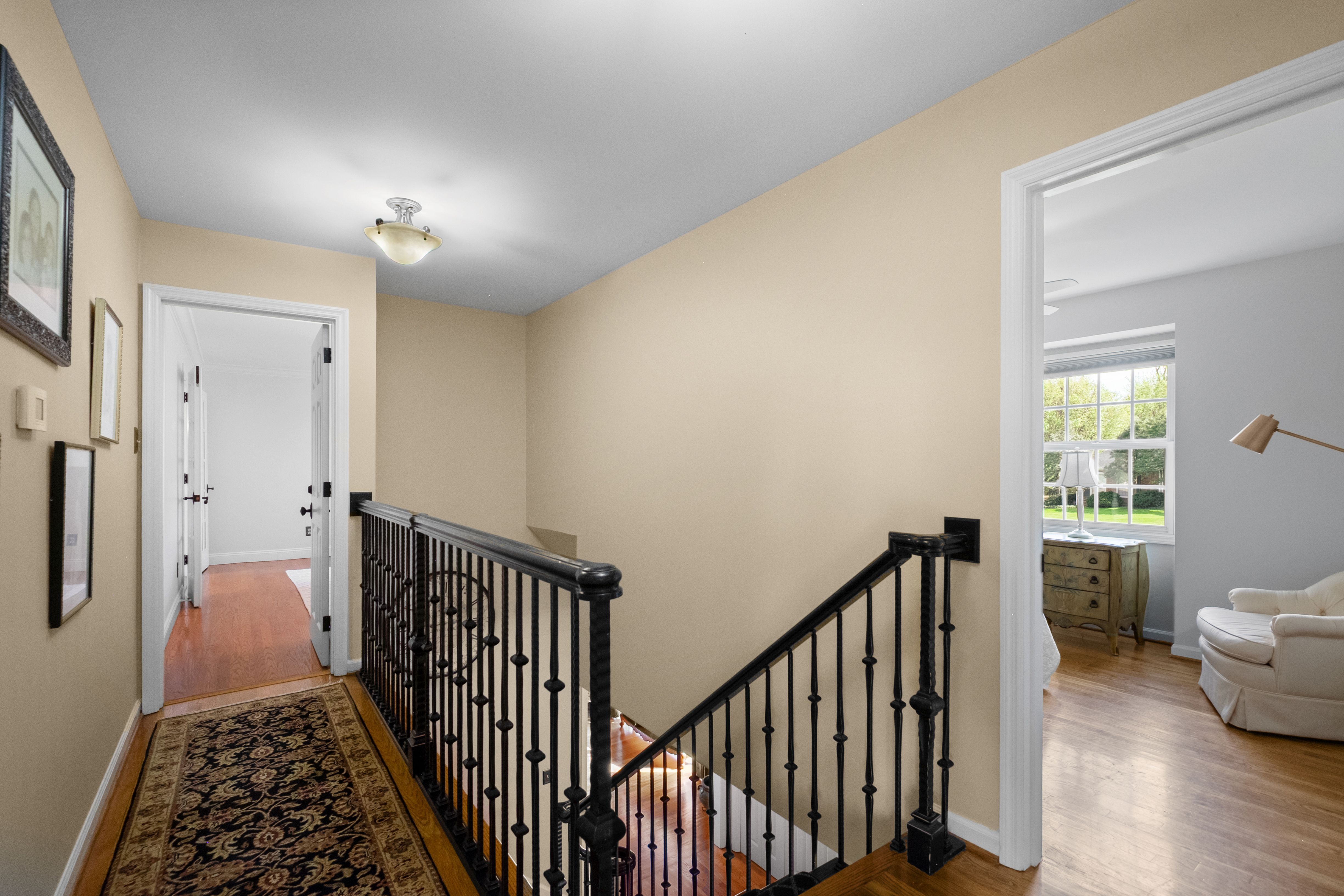  Welcome to this highly sought after home in Carberry Place l - 物件實景