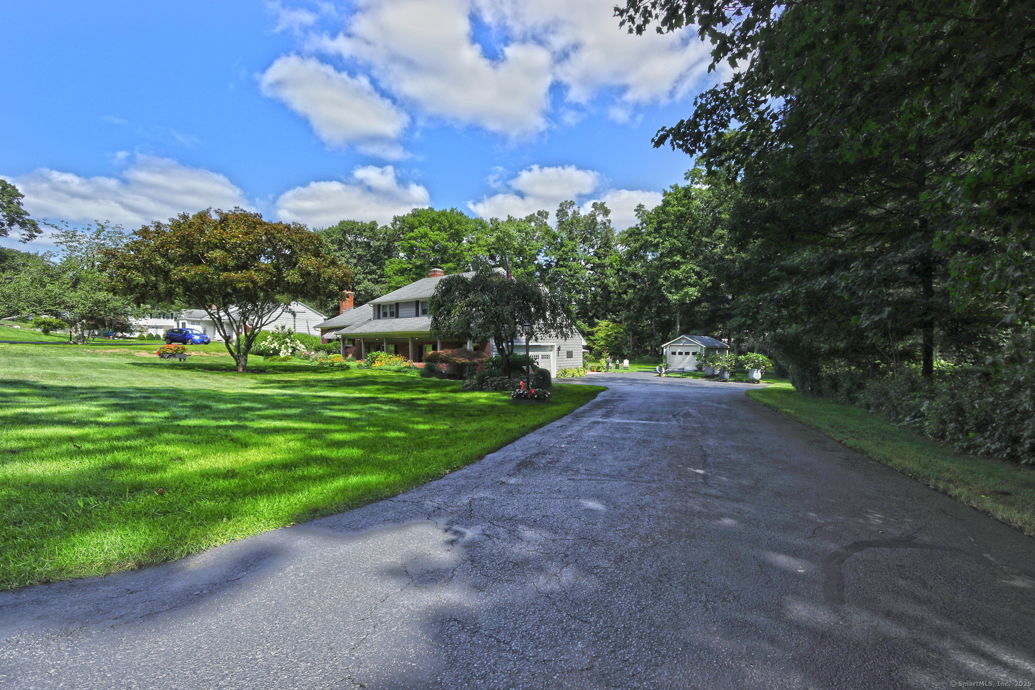 Orange, Connecticut, 06477, United States, 3 Bedrooms Bedrooms, ,3 BathroomsBathrooms,Residential,For Sale,1911286