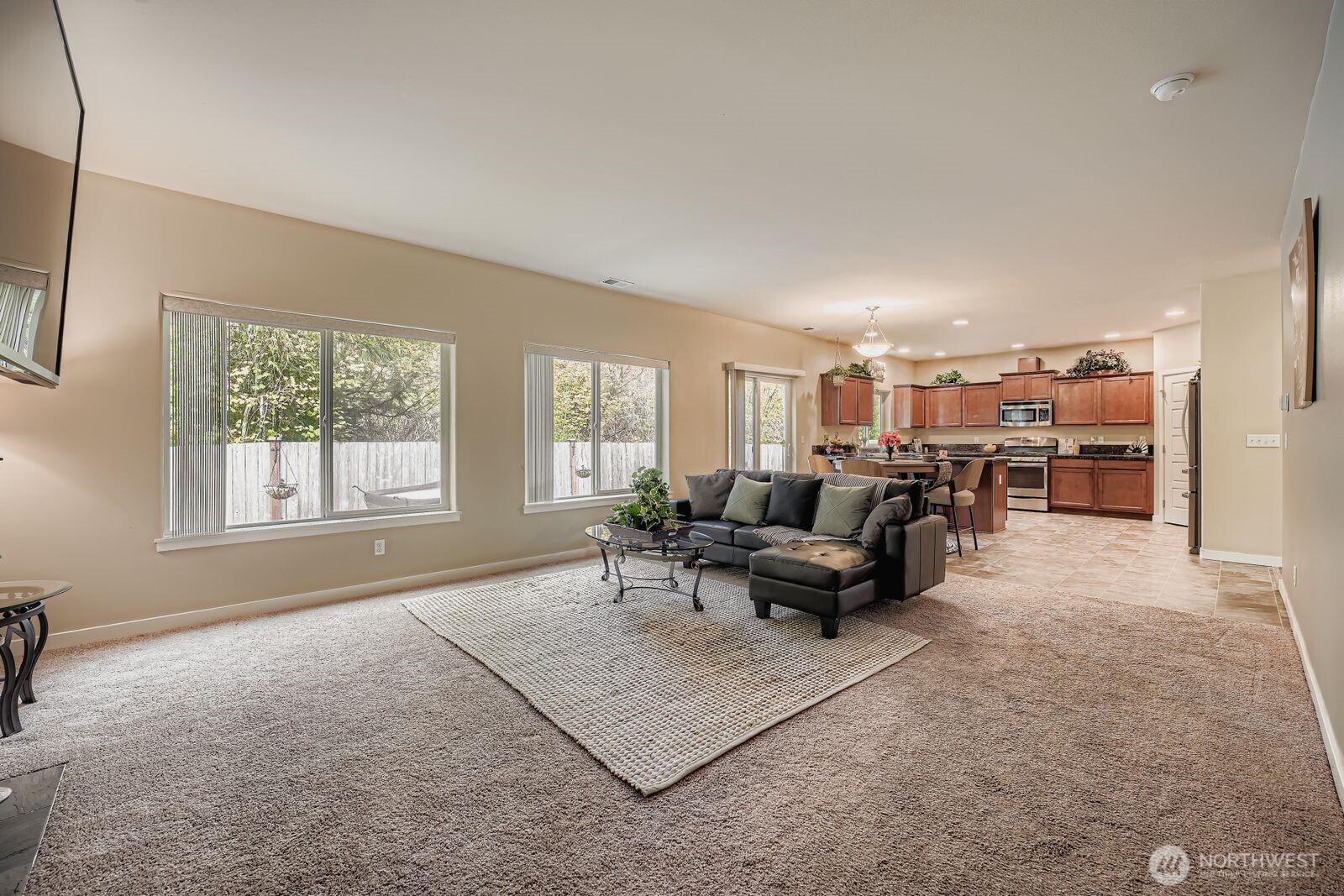 Puyallup, Washington, 98375, United States, 5 Bedrooms Bedrooms, ,3 BathroomsBathrooms,Residential,For Sale,1983977