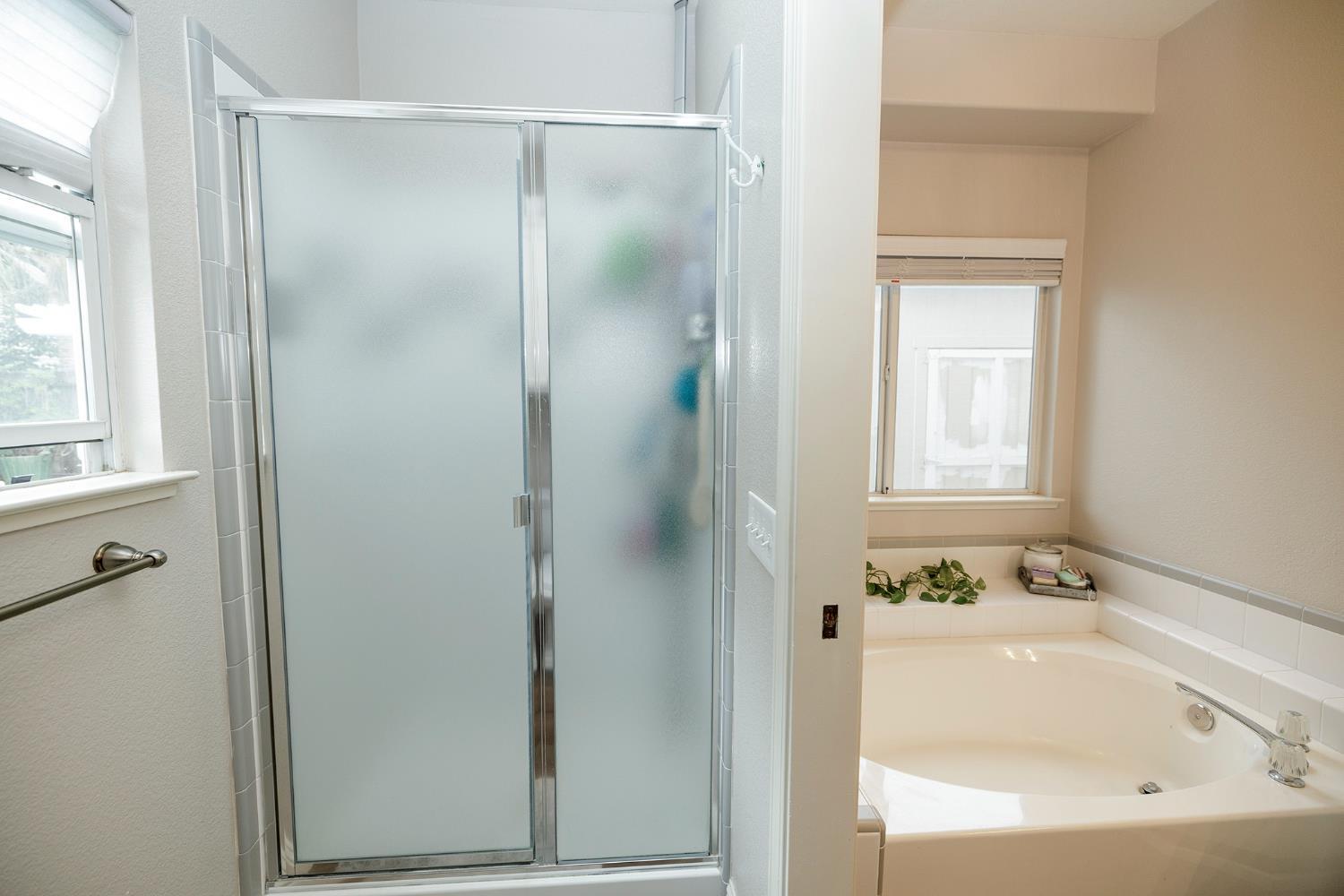 Turlock, California, 95382, United States, 4 Bedrooms Bedrooms, ,2 BathroomsBathrooms,Residential,For Sale,1987416