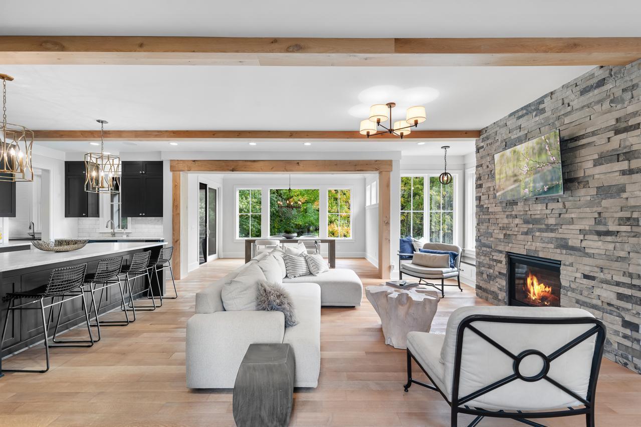 Victoria, Minnesota, 55331, United States, 5 Bedrooms Bedrooms, ,3 BathroomsBathrooms,Residential,For Sale,1994848