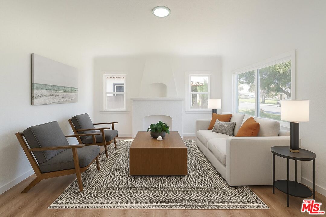 Los Angeles, California, 90059, United States, 2 Bedrooms Bedrooms, ,1 BathroomBathrooms,Residential,For Sale,1847289