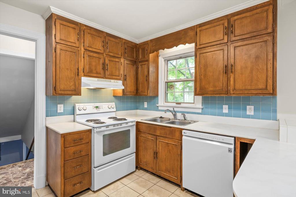 Fredericksburg, Virginia, 22401, United States, 3 Bedrooms Bedrooms, ,3 BathroomsBathrooms,Residential,For Sale,1903786