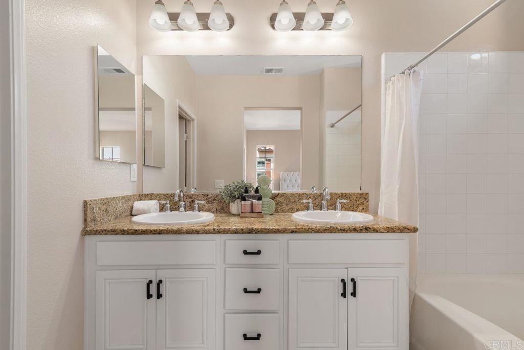 San Diego, California, 92130, United States, 3 Bedrooms Bedrooms, ,3 BathroomsBathrooms,Residential,For Sale,1885415