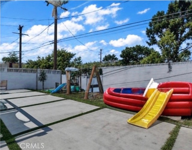 Downey, California, 90241, United States, 3 Bedrooms Bedrooms, ,2 BathroomsBathrooms,Residential,For Sale,1914661