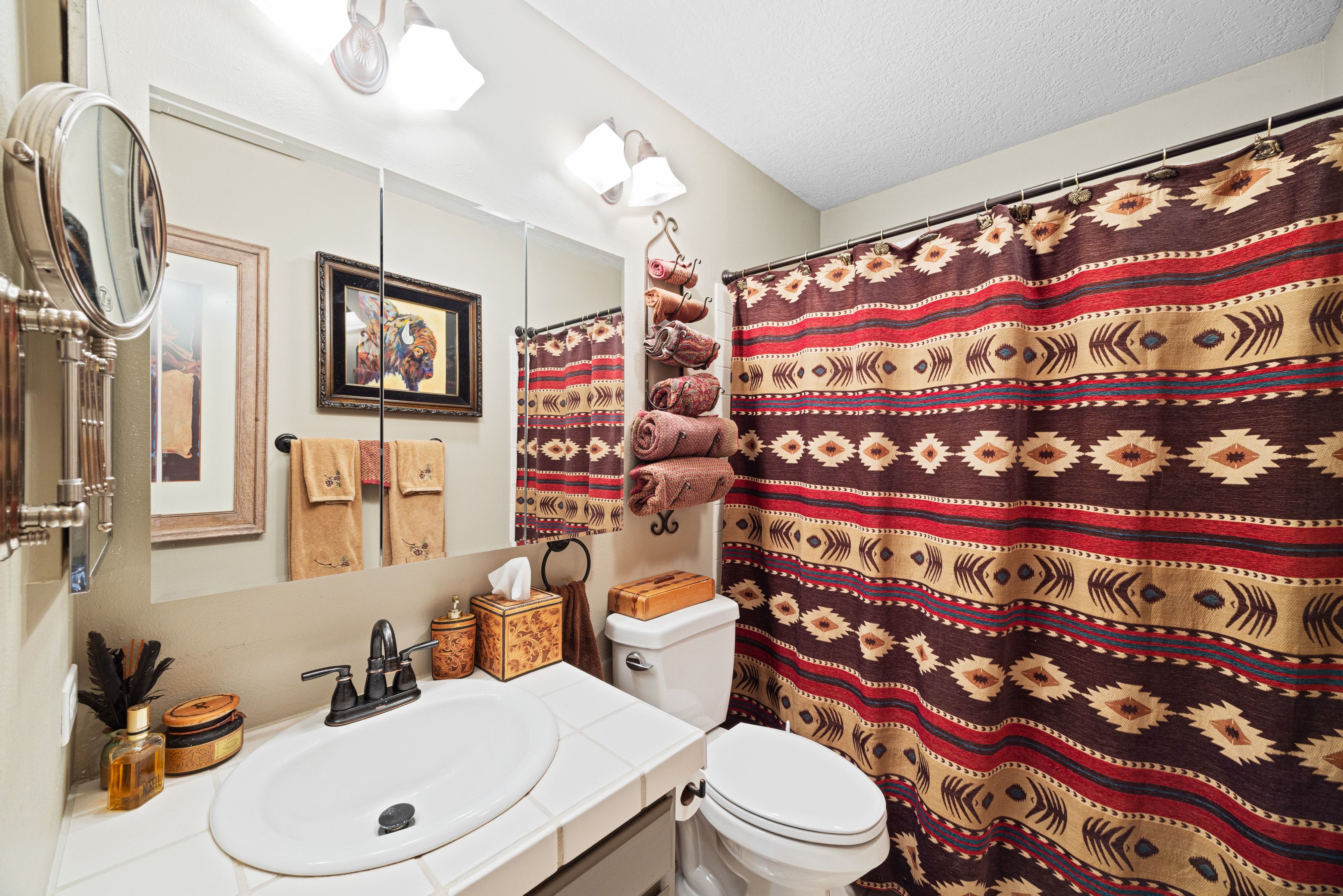  Beautifully Updated Two-Bedroom Elkhorn Condominium - 物件實景