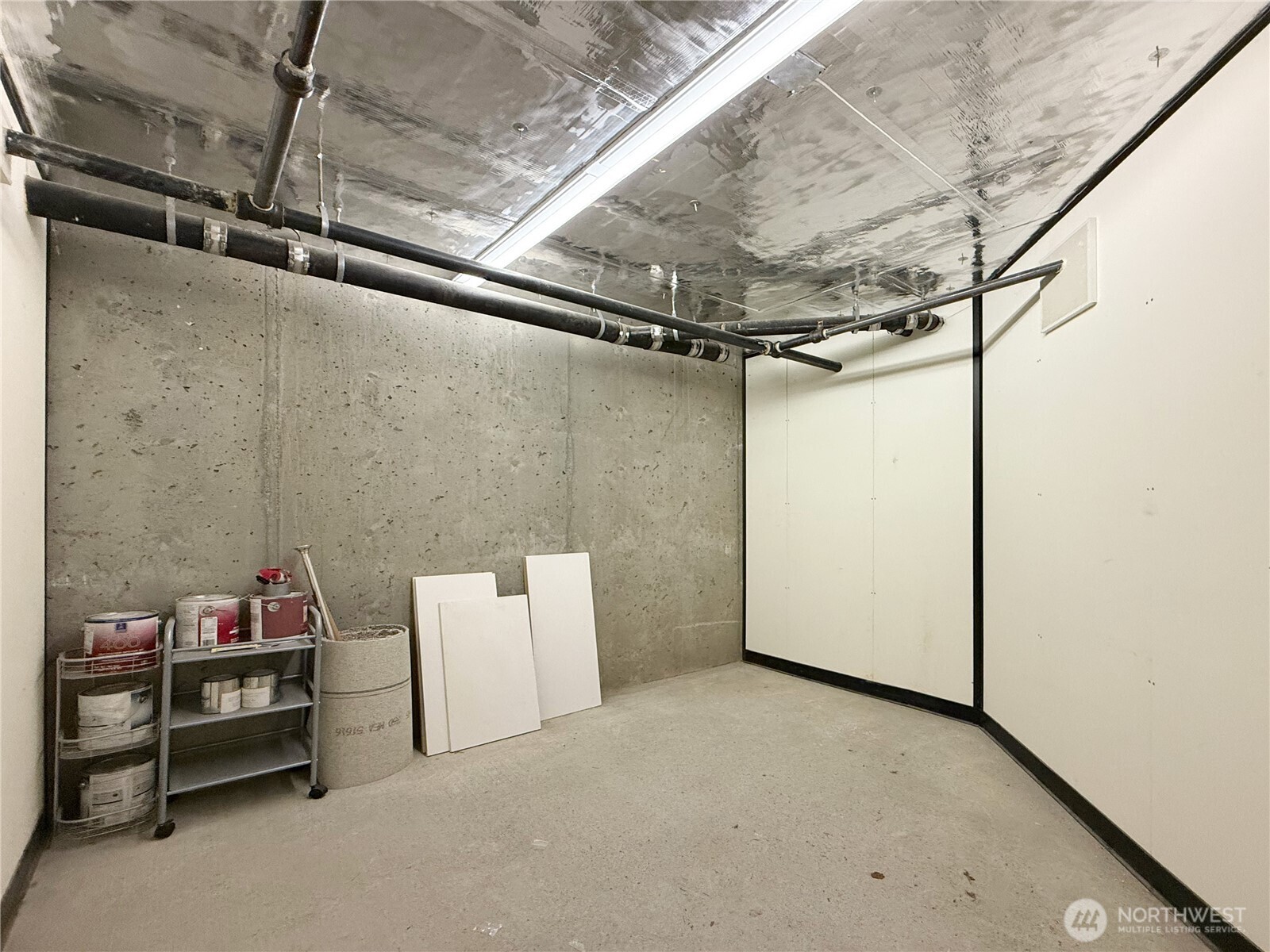 Seattle, Washington, 98199, United States, 2 Bedrooms Bedrooms, ,2 BathroomsBathrooms,Residential,For Sale,1998724