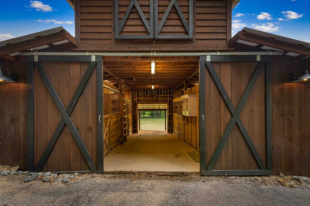 Blue Ridge, Georgia, 30513, United States, 3 Bedrooms Bedrooms, ,3 BathroomsBathrooms,Residential,For Sale,1974409