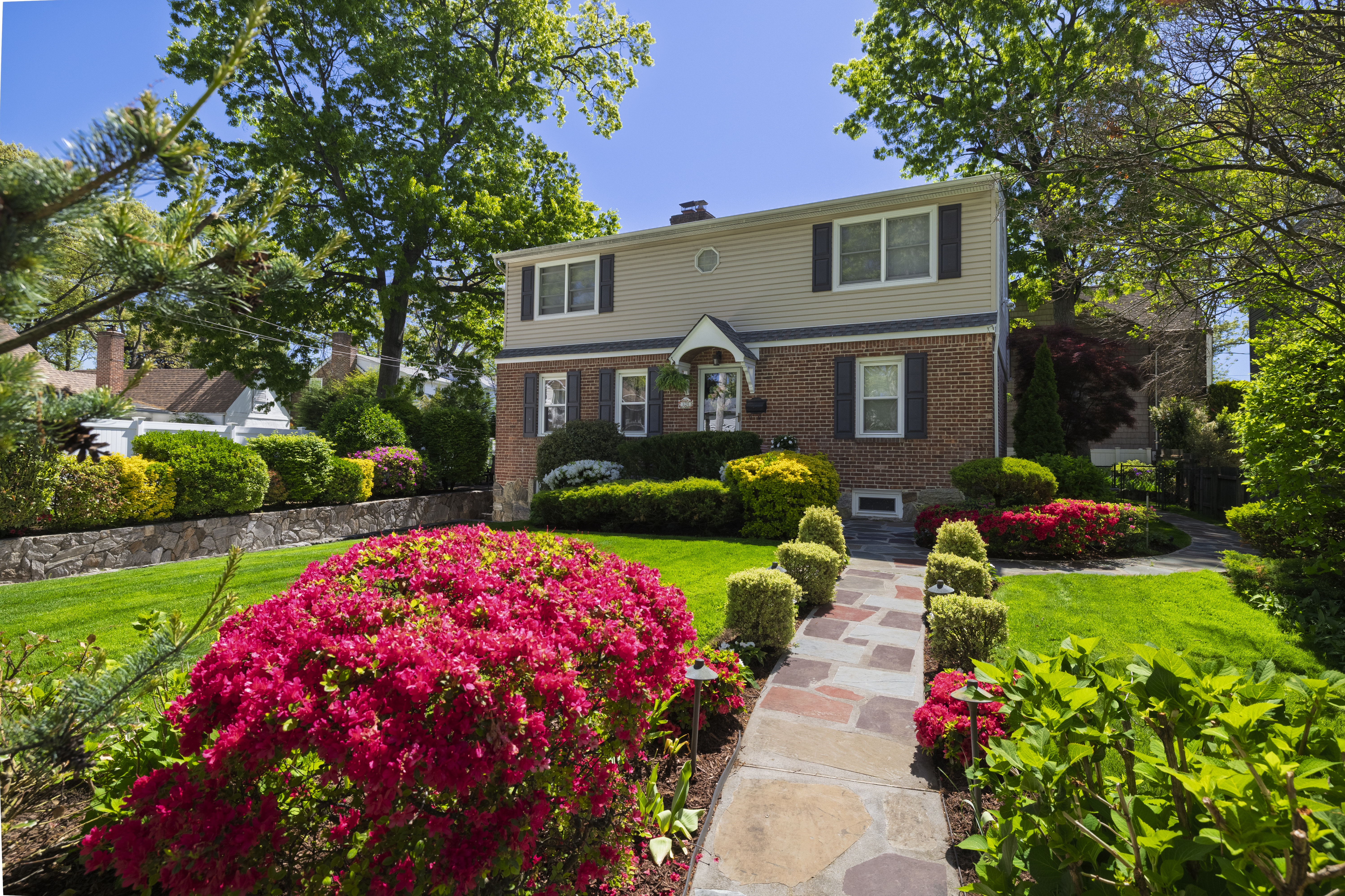  124 Peterhoff Avenue, Malverne, NY, 11565 - 物件實景