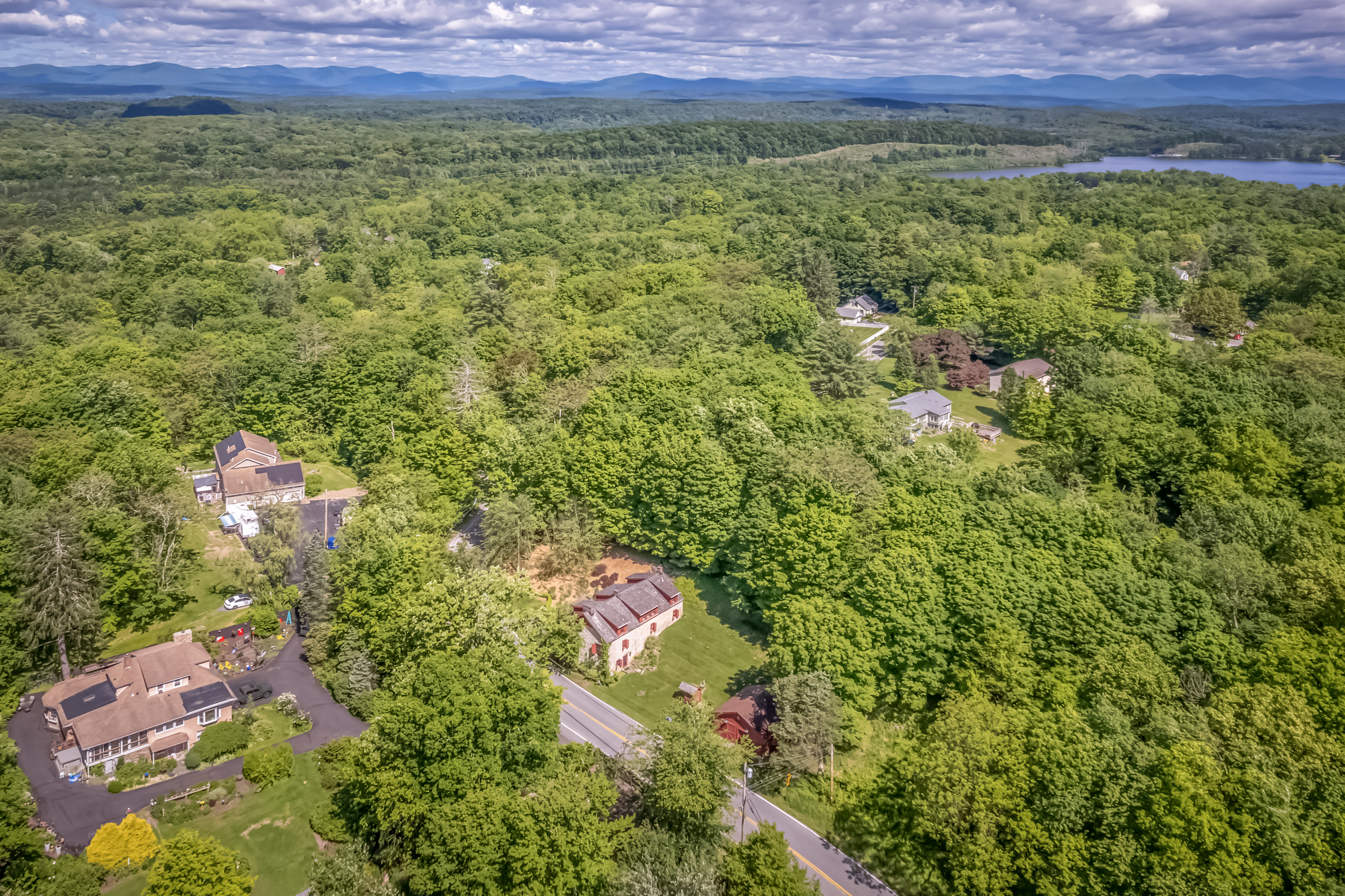  1282 Old Post Road, Ulster Park, NY 12487 - 物件實景