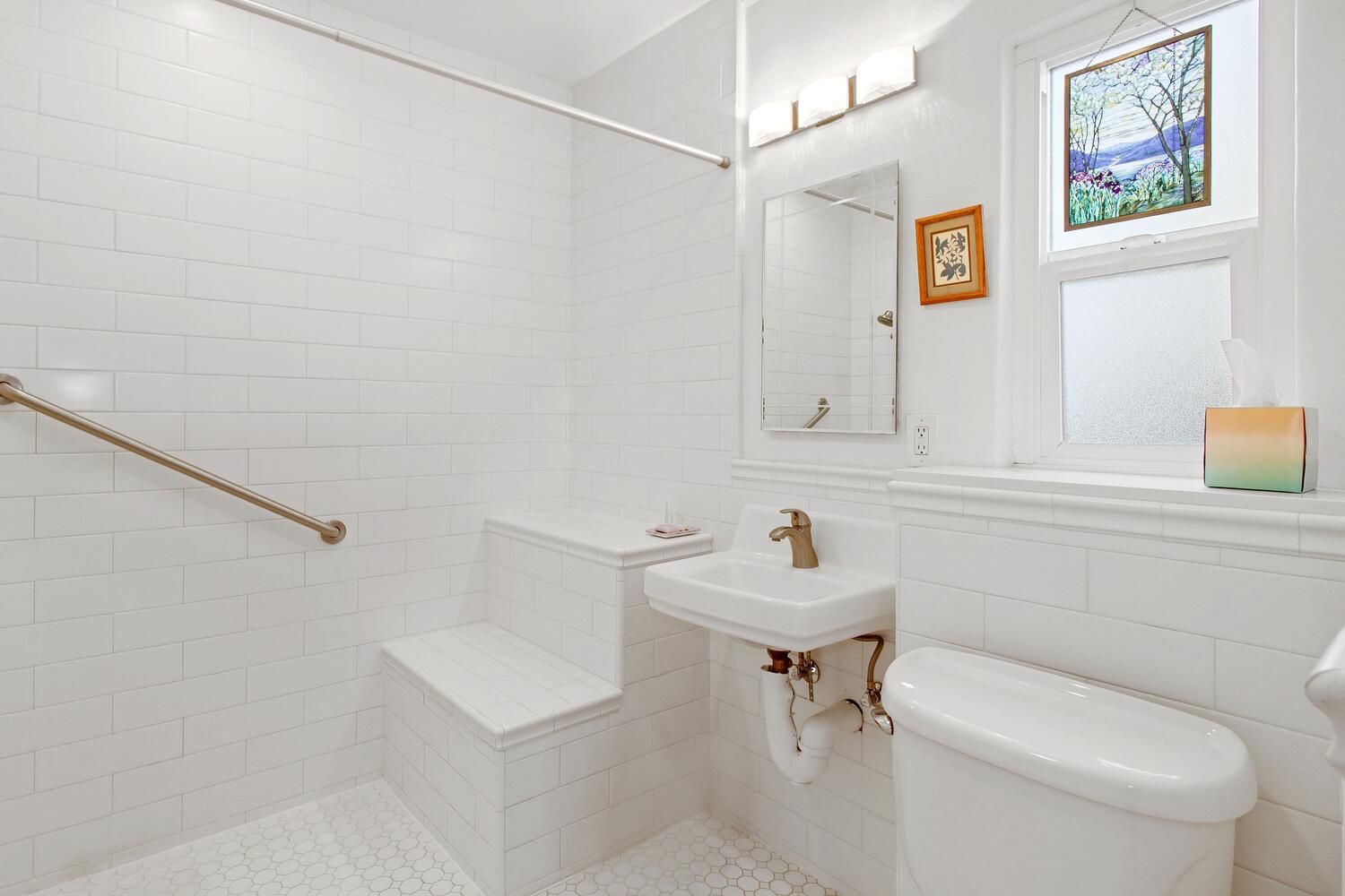 Sacramento, California, 95816, United States, ,Residential,For Sale,1862209
