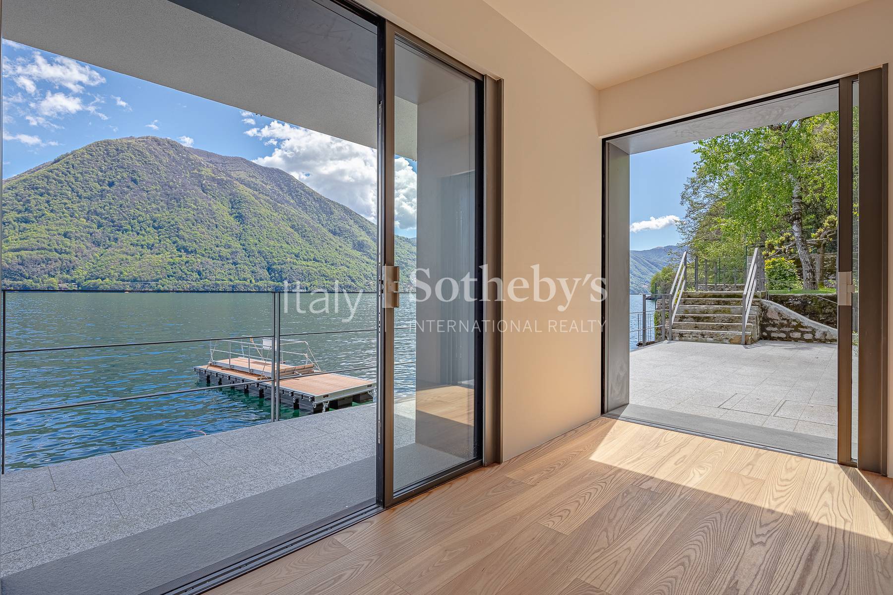  Incredible newly built villa with enchanting lake view - 物件實景