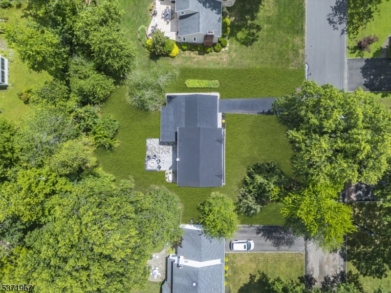 Berkeley Heights Twp., New Jersey, 07922, United States, 5 Bedrooms Bedrooms, ,3 BathroomsBathrooms,Residential,For Sale,1927400