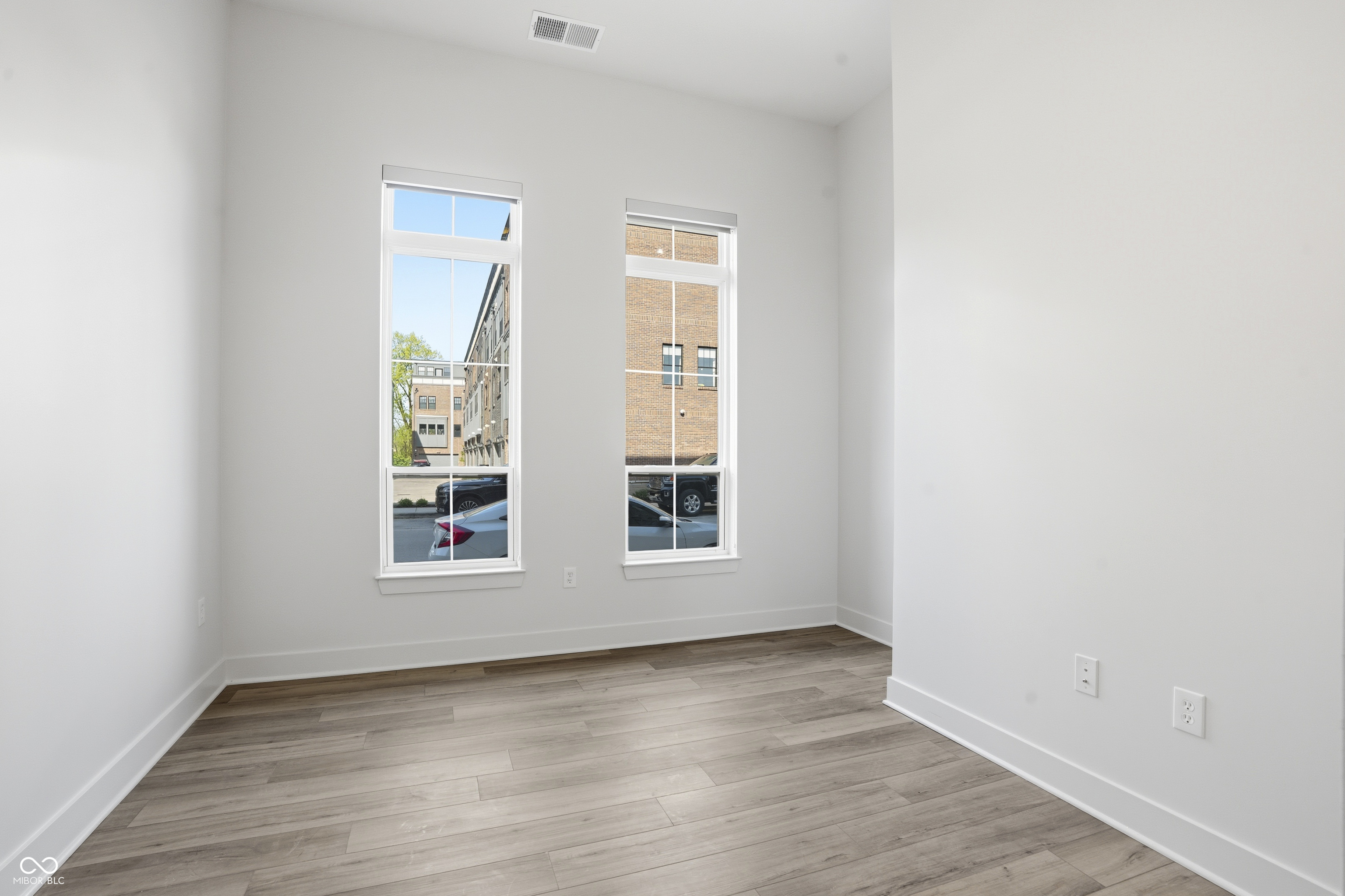 Carmel, Indiana, 46032, United States, 3 Bedrooms Bedrooms, ,3 BathroomsBathrooms,Residential,For Sale,2023630