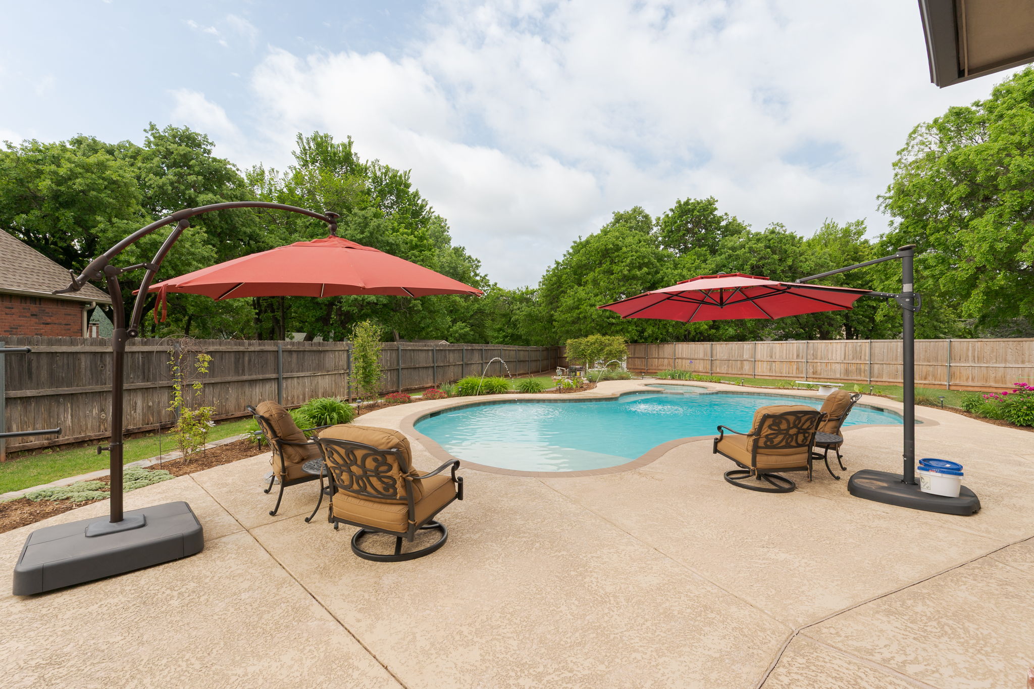  13909 Plantation Way, Edmond, OK 73013 - 物件實景