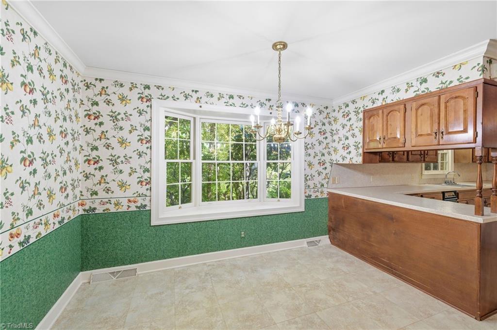 Winston-Salem, North Carolina, 27106, United States, 4 Bedrooms Bedrooms, ,3 BathroomsBathrooms,Residential,For Sale,1970256