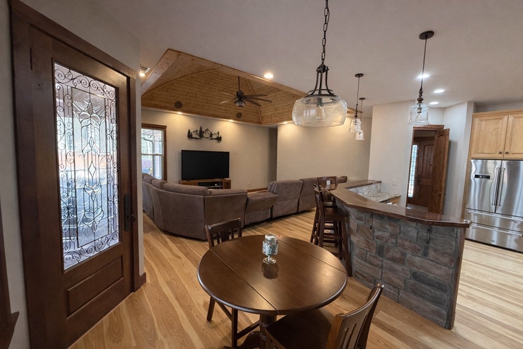 Young Harris, Georgia, 30582, United States, 3 Bedrooms Bedrooms, ,3 BathroomsBathrooms,Residential,For Sale,2013393