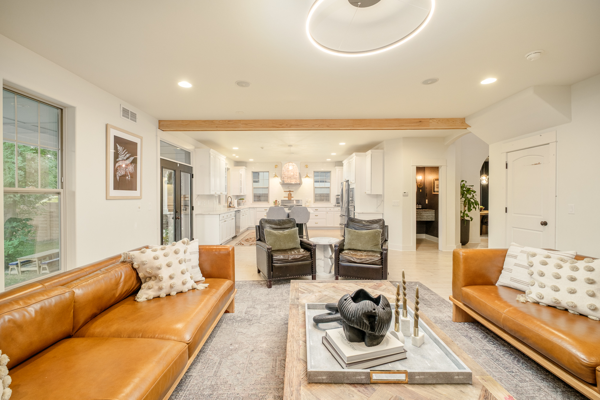  Beautifully Reimagined Residence In The Heart Of University Hills - 物件實景