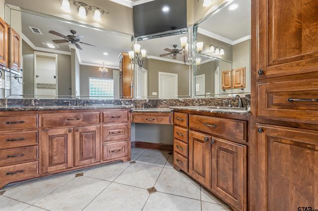 Gilmer, Texas, 75644, United States, 4 Bedrooms Bedrooms, ,4 BathroomsBathrooms,Residential,For Sale,1928060