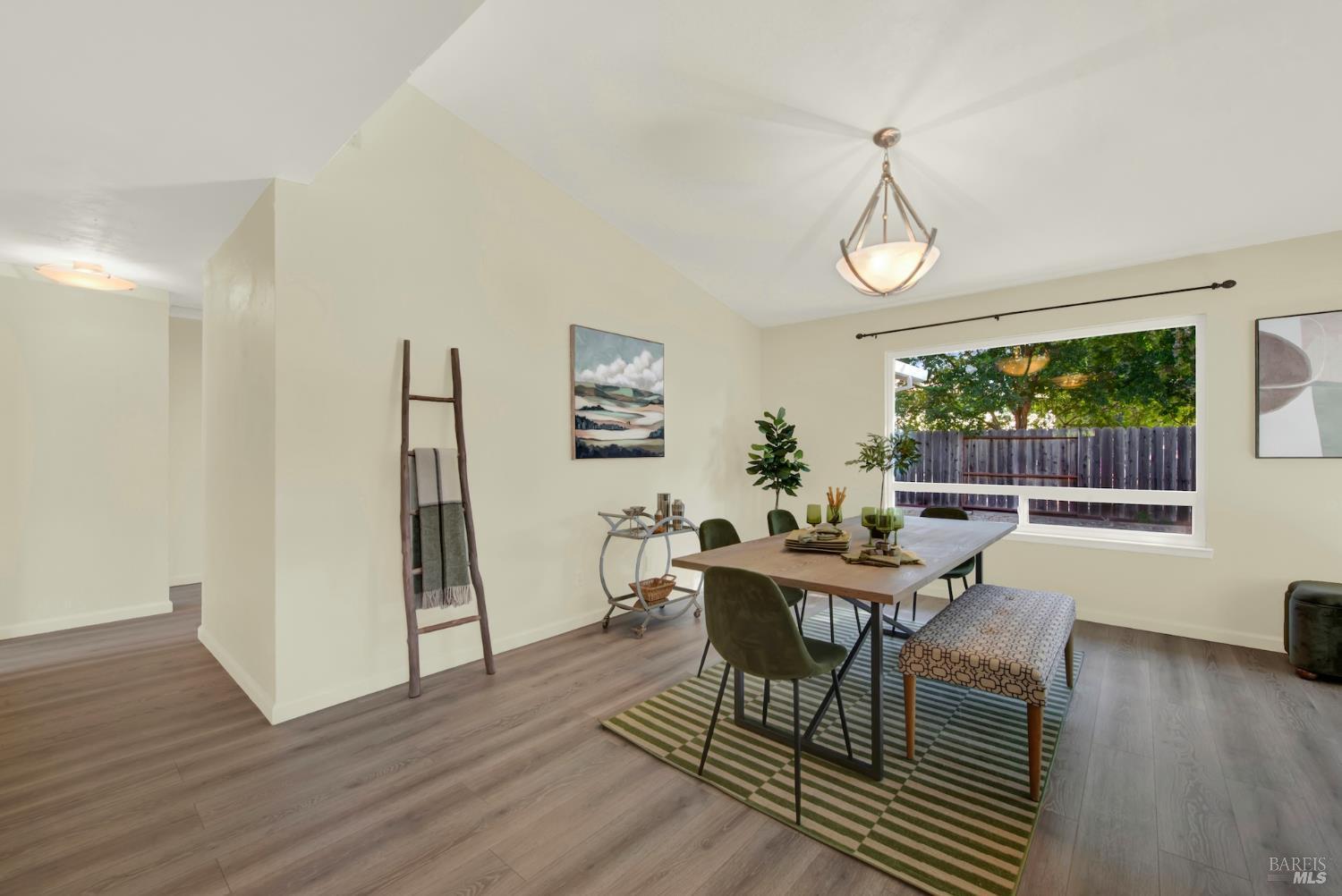 Napa, California, 94558, United States, 3 Bedrooms Bedrooms, ,2 BathroomsBathrooms,Residential,For Sale,1939926