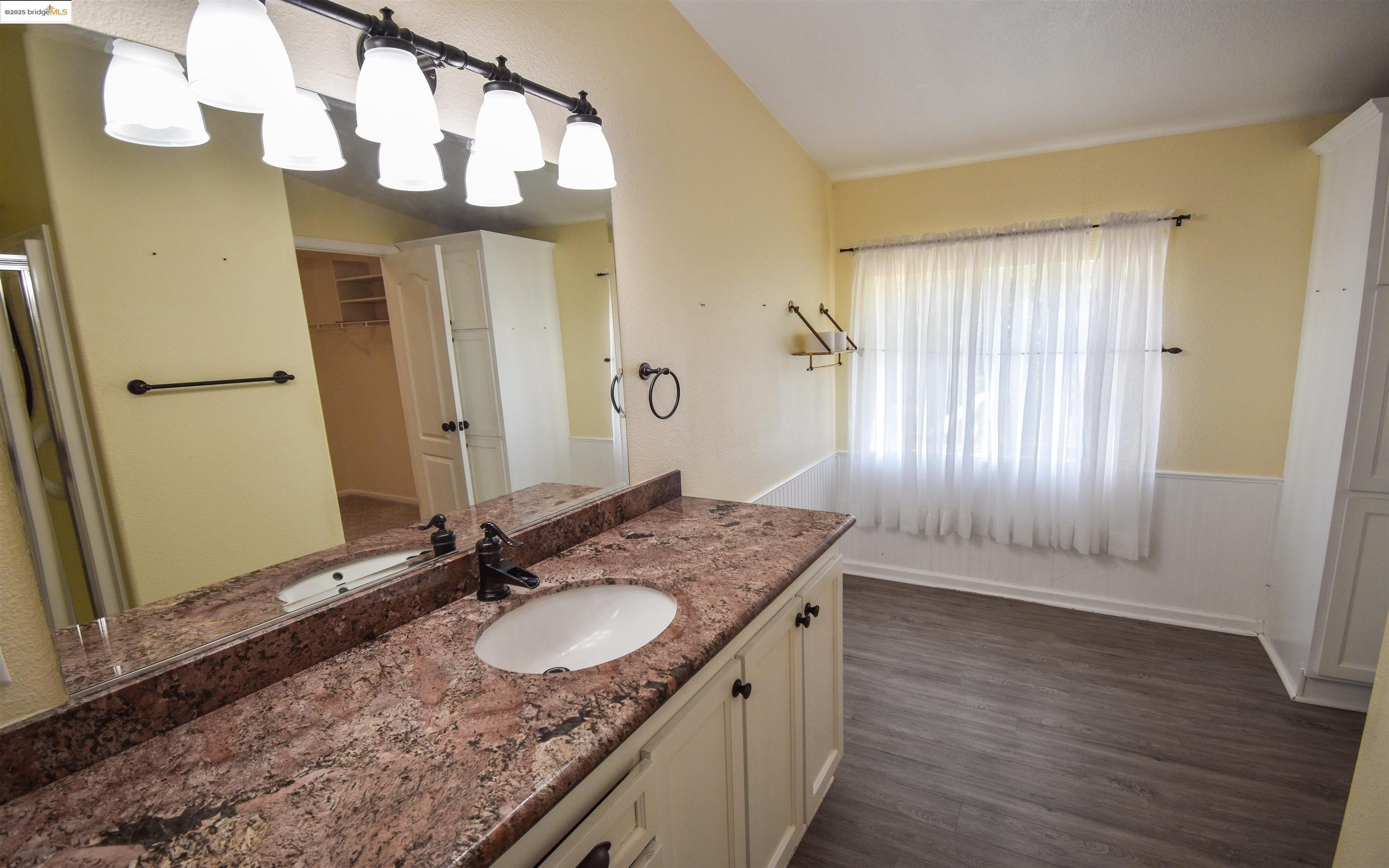 Columbia, California, 95310, United States, 3 Bedrooms Bedrooms, ,2 BathroomsBathrooms,Residential,For Sale,1941658