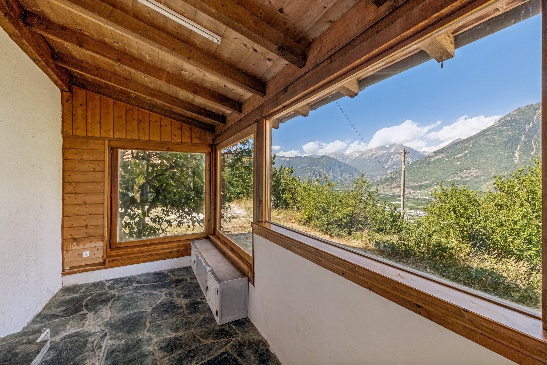  A charming home in a natural setting with an unobstructed view - 物件實景
