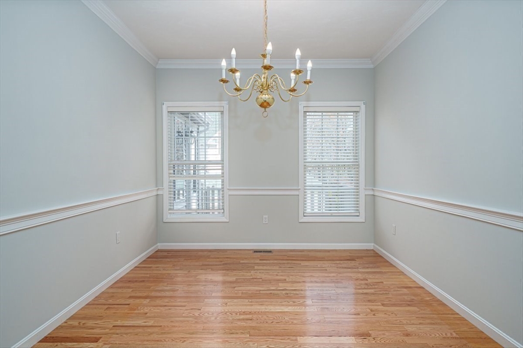 Milford, Massachusetts, 01757, United States, 2 Bedrooms Bedrooms, ,2 BathroomsBathrooms,Residential,For Sale,1982963