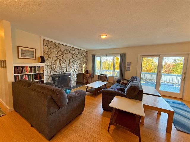 Bow, New Hampshire, 03304, United States, 3 Bedrooms Bedrooms, ,1 BathroomBathrooms,Residential,For Sale,1974314