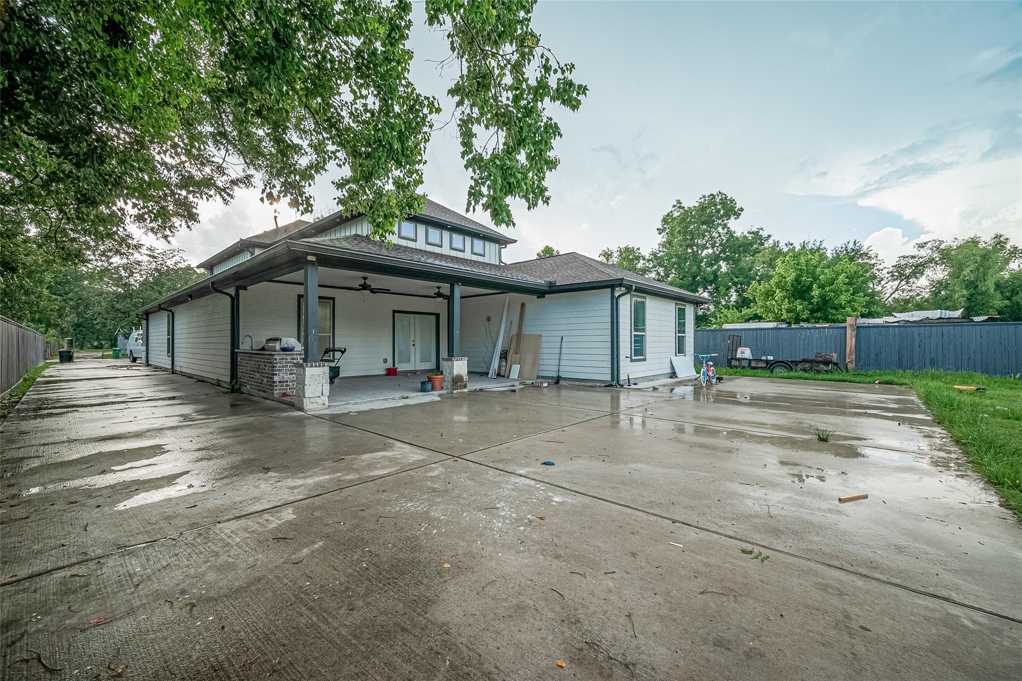 Houston, Texas, 77088, United States, 5 Bedrooms Bedrooms, ,5 BathroomsBathrooms,Residential,For Sale,1974998