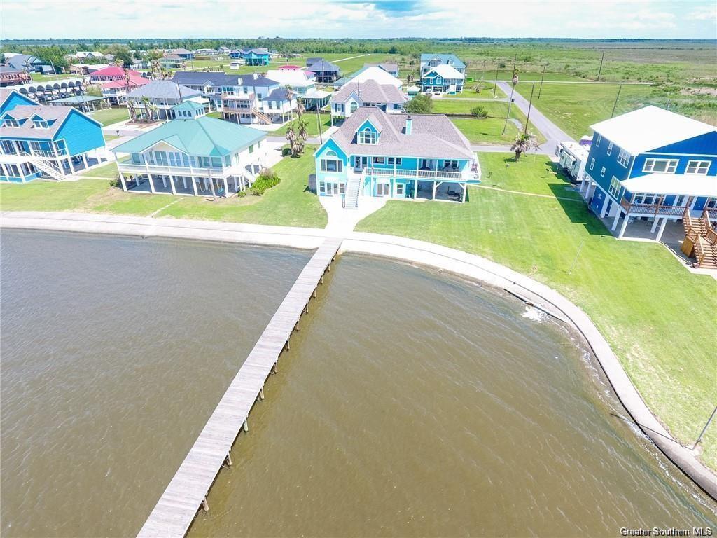 Lake Charles, Louisiana, 70607, United States, 3 Bedrooms Bedrooms, ,4 BathroomsBathrooms,Residential,For Sale,1980084