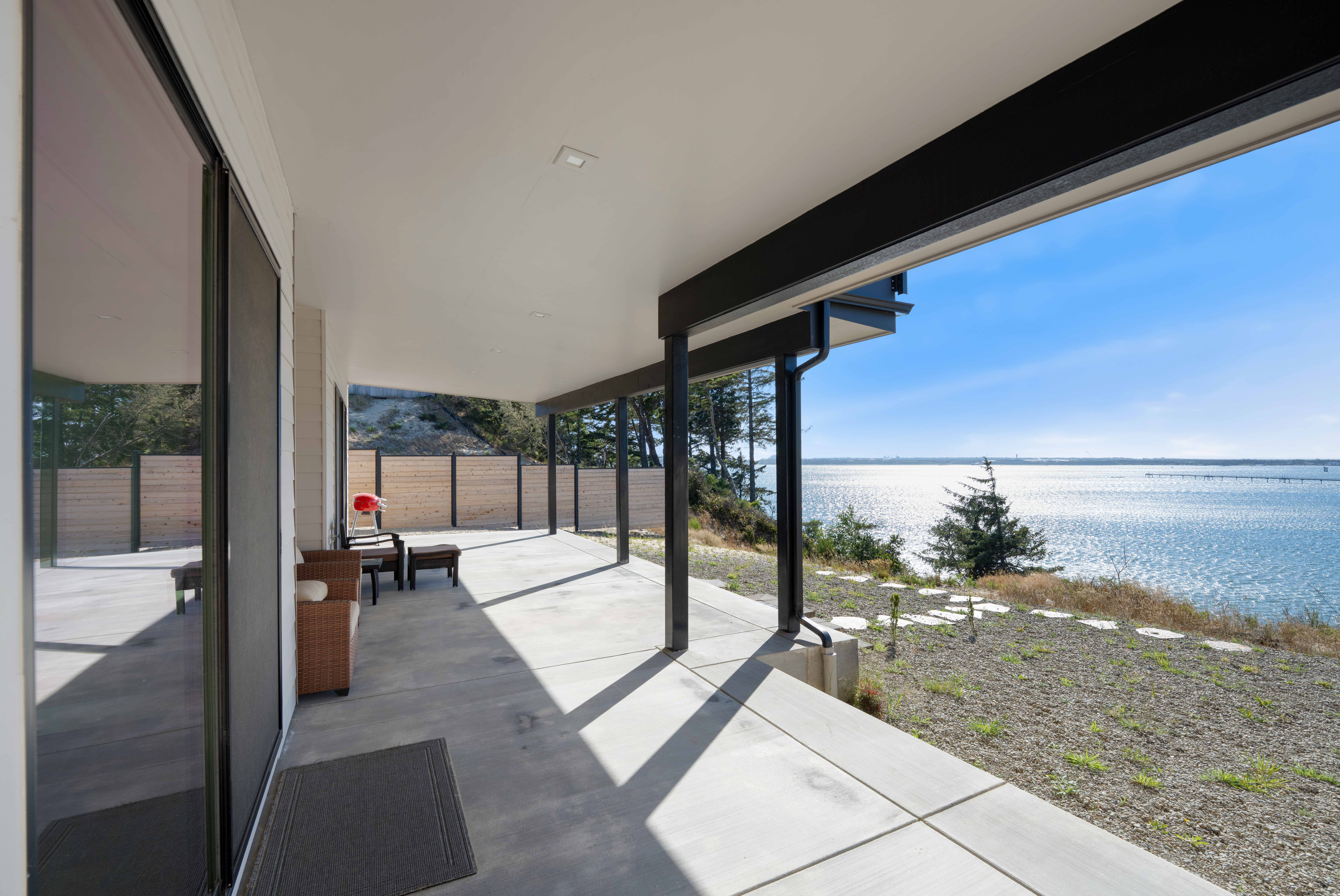  Bayfront Modern Masterpiece in Coos Bay, Oregon - 物件實景