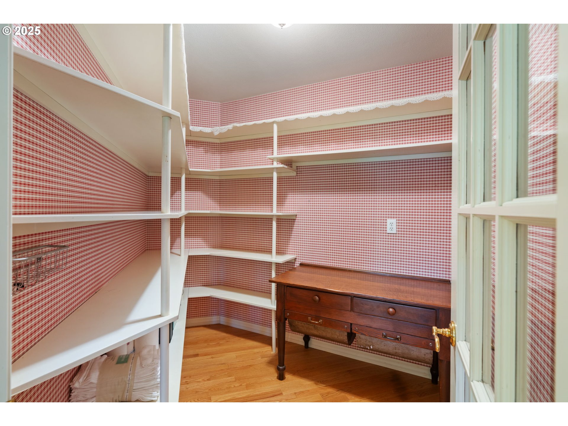 Vancouver, Washington, 98685, United States, 3 Bedrooms Bedrooms, ,4 BathroomsBathrooms,Residential,For Sale,2003472