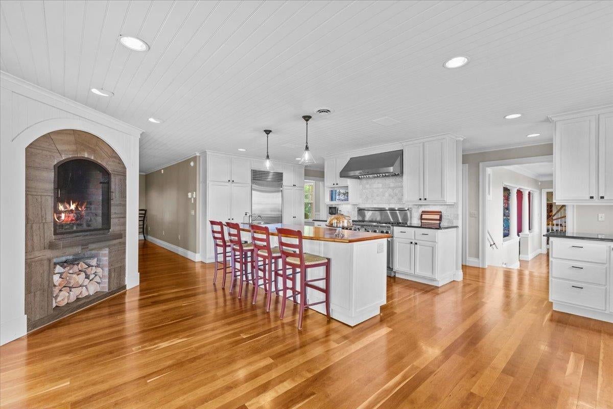 Stowe, Vermont, 05672, United States, 4 Bedrooms Bedrooms, ,6 BathroomsBathrooms,Residential,For Sale,1840116