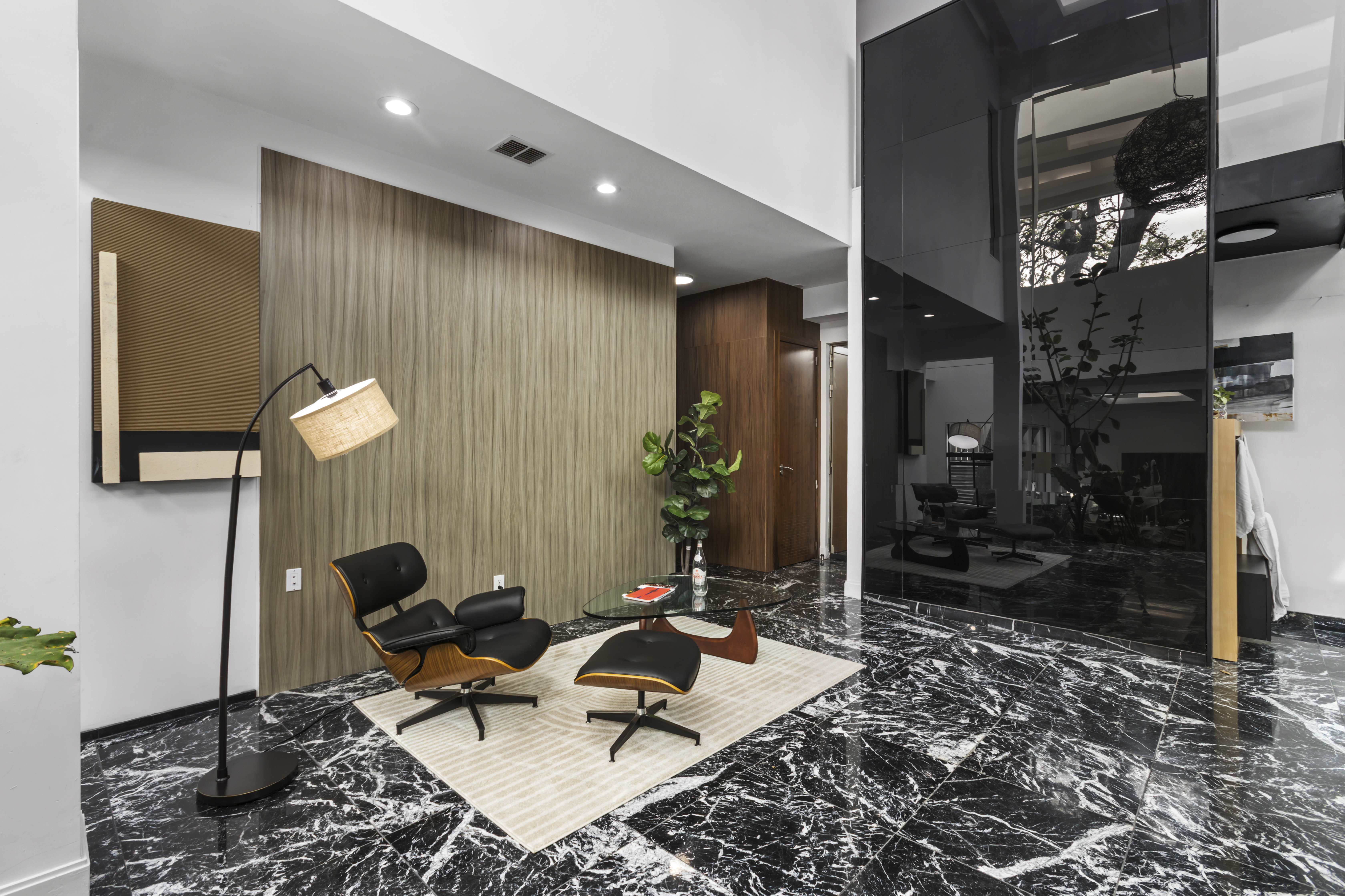  Architectural Masterpiece in Oak Hills - 物件實景