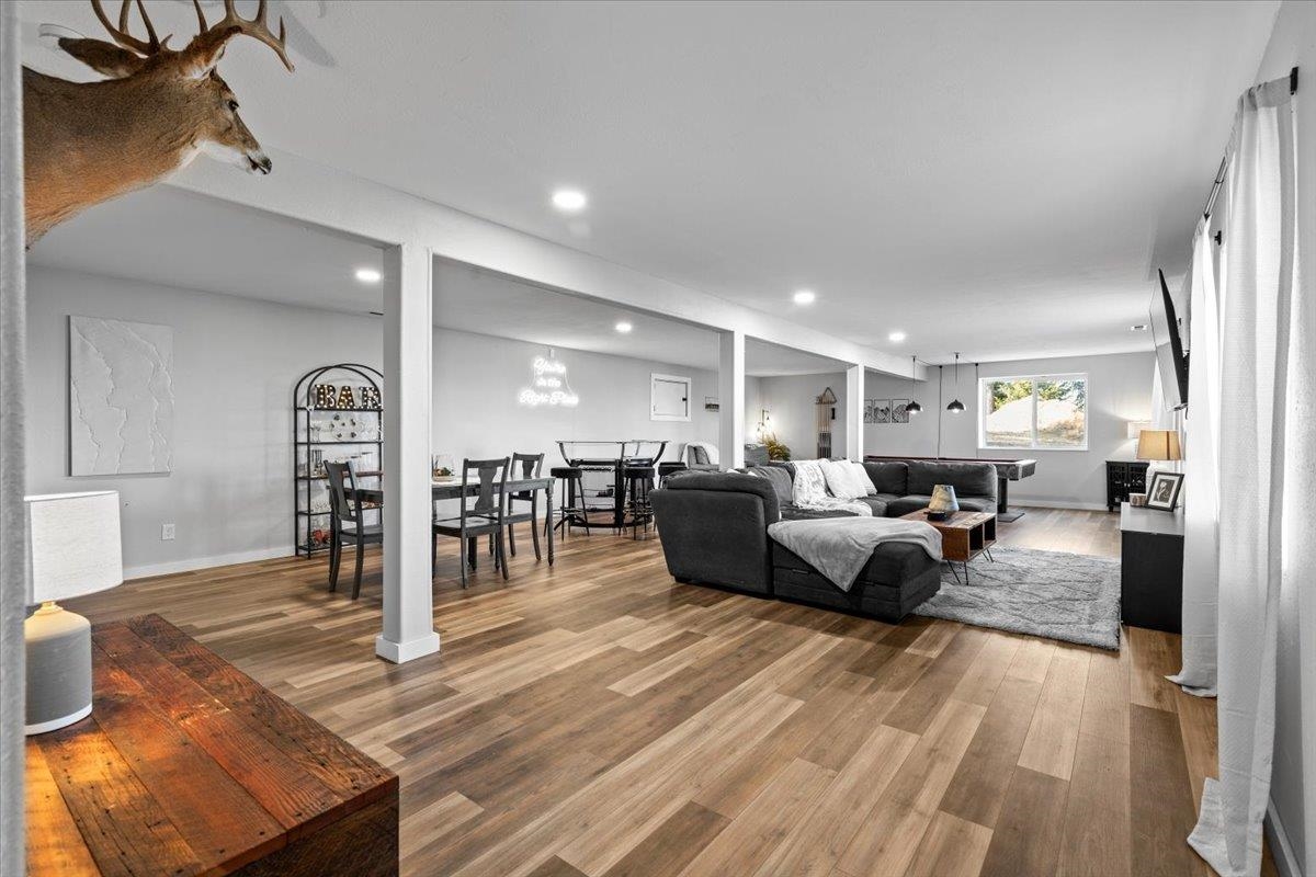 Spokane, Washington, 99217, United States, 4 Bedrooms Bedrooms, ,2 BathroomsBathrooms,Residential,For Sale,1923974