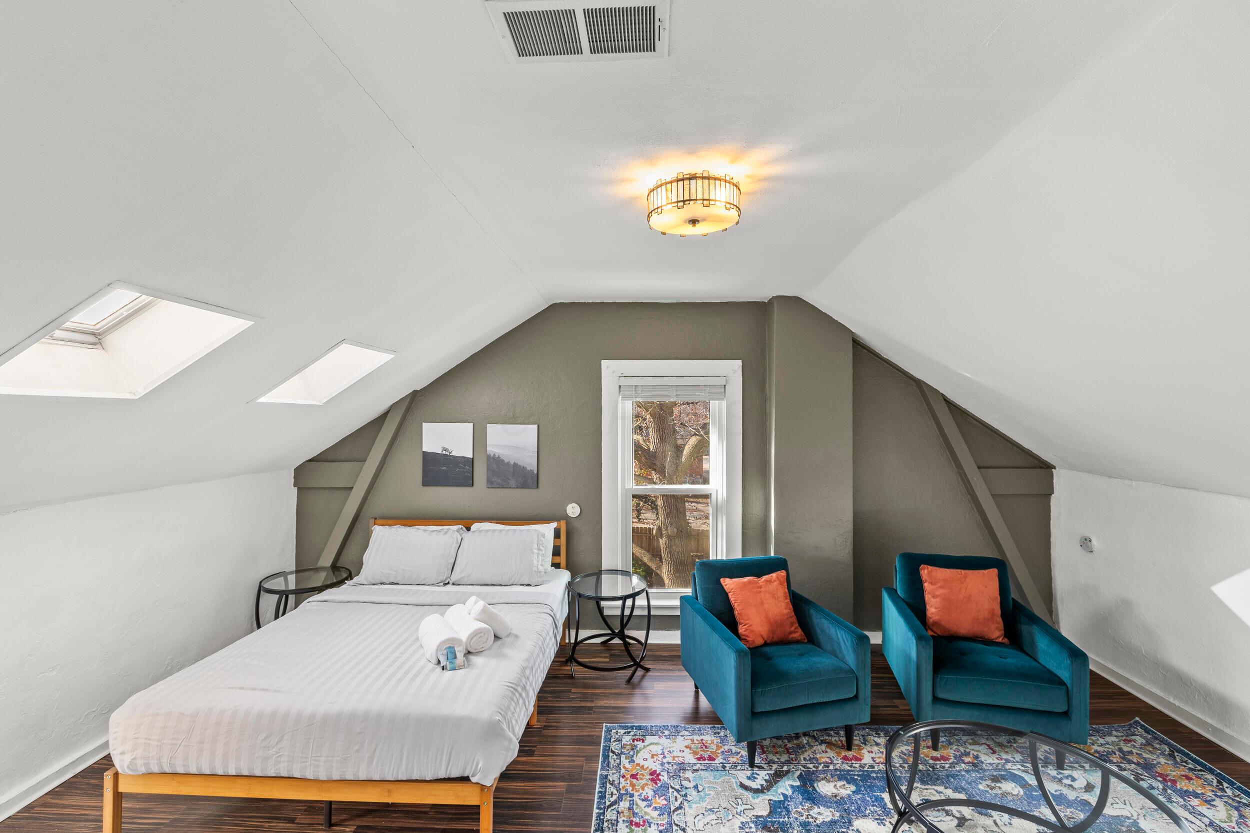 Columbus, Ohio, 43205, United States, 4 Bedrooms Bedrooms, ,4 BathroomsBathrooms,Residential,For Sale,2000888