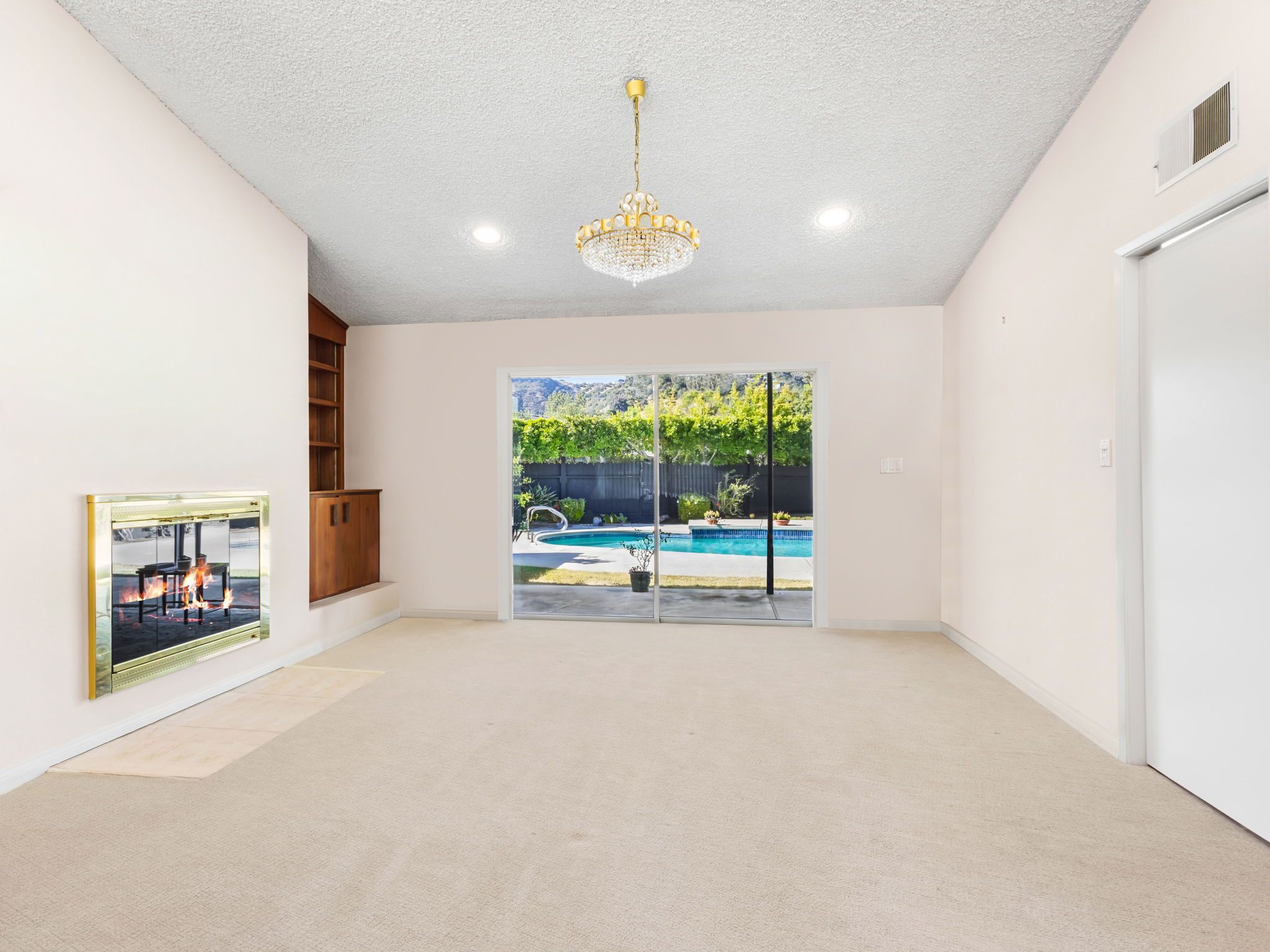  1120 Maybrook Dr - 物件實景