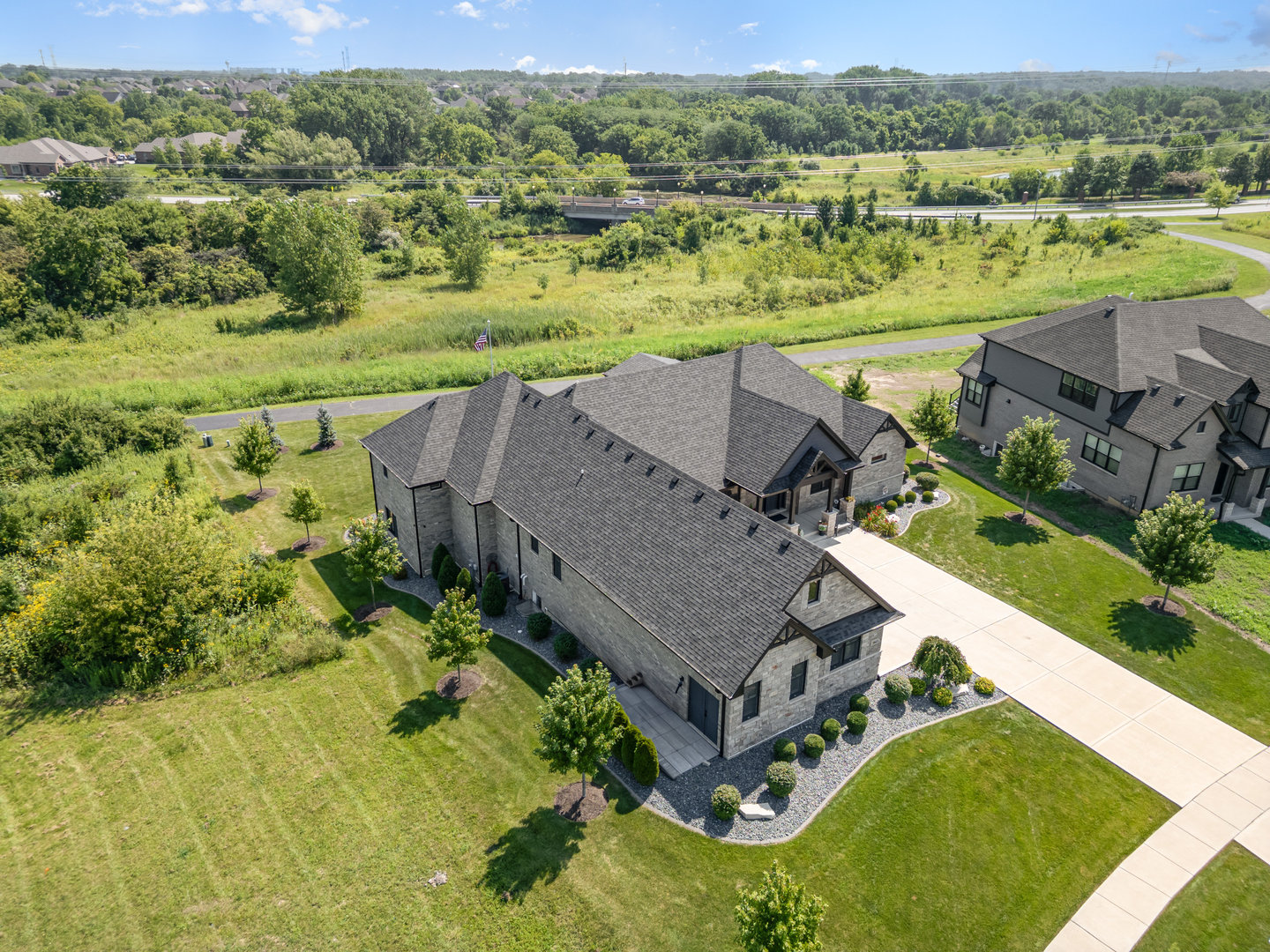 Frankfort, Illinois, 60423, United States, 2 Bedrooms Bedrooms, ,3 BathroomsBathrooms,Residential,For Sale,1927713