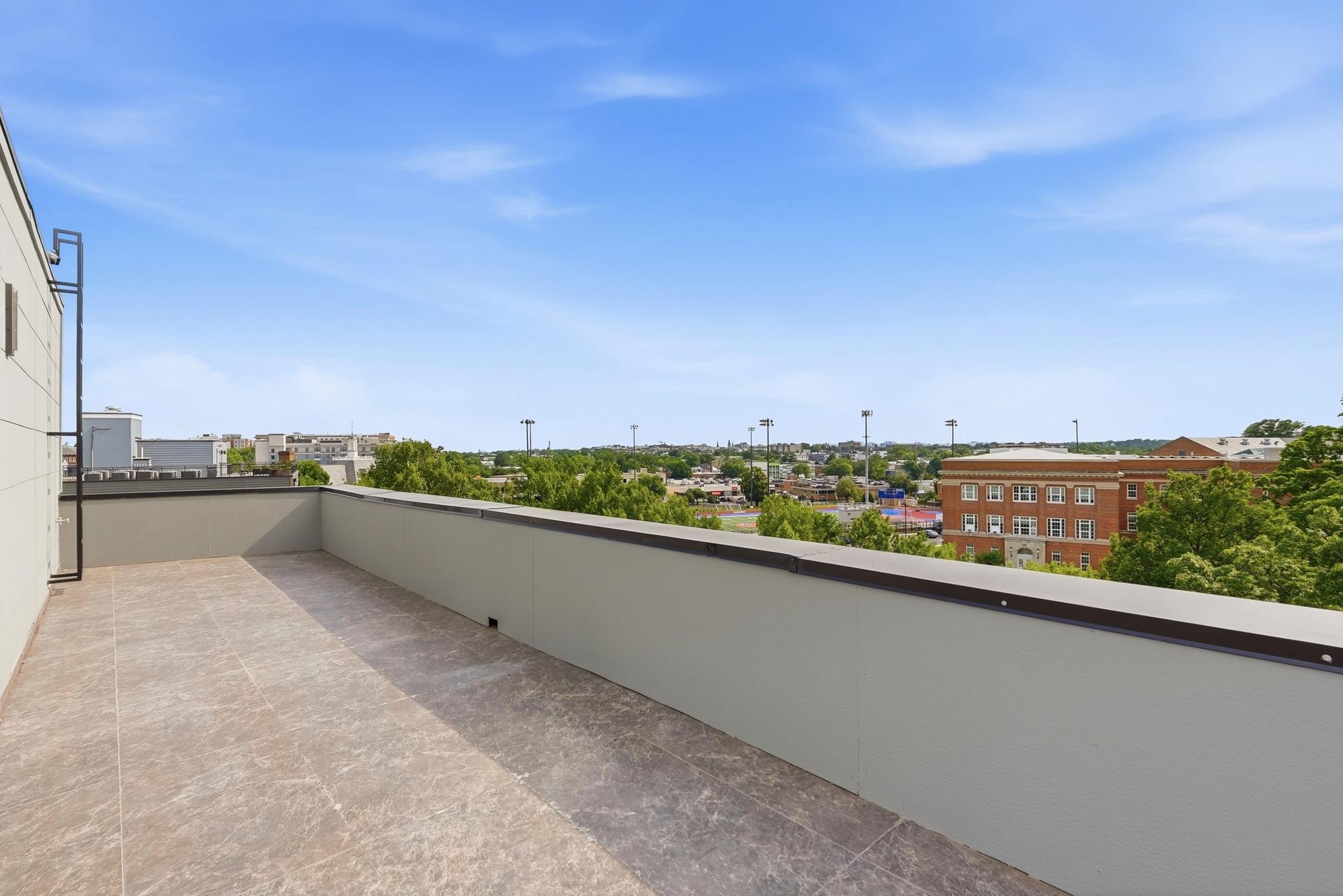  4328 Georgia Avenue NW, Washington, DC, 20011 - 物件實景