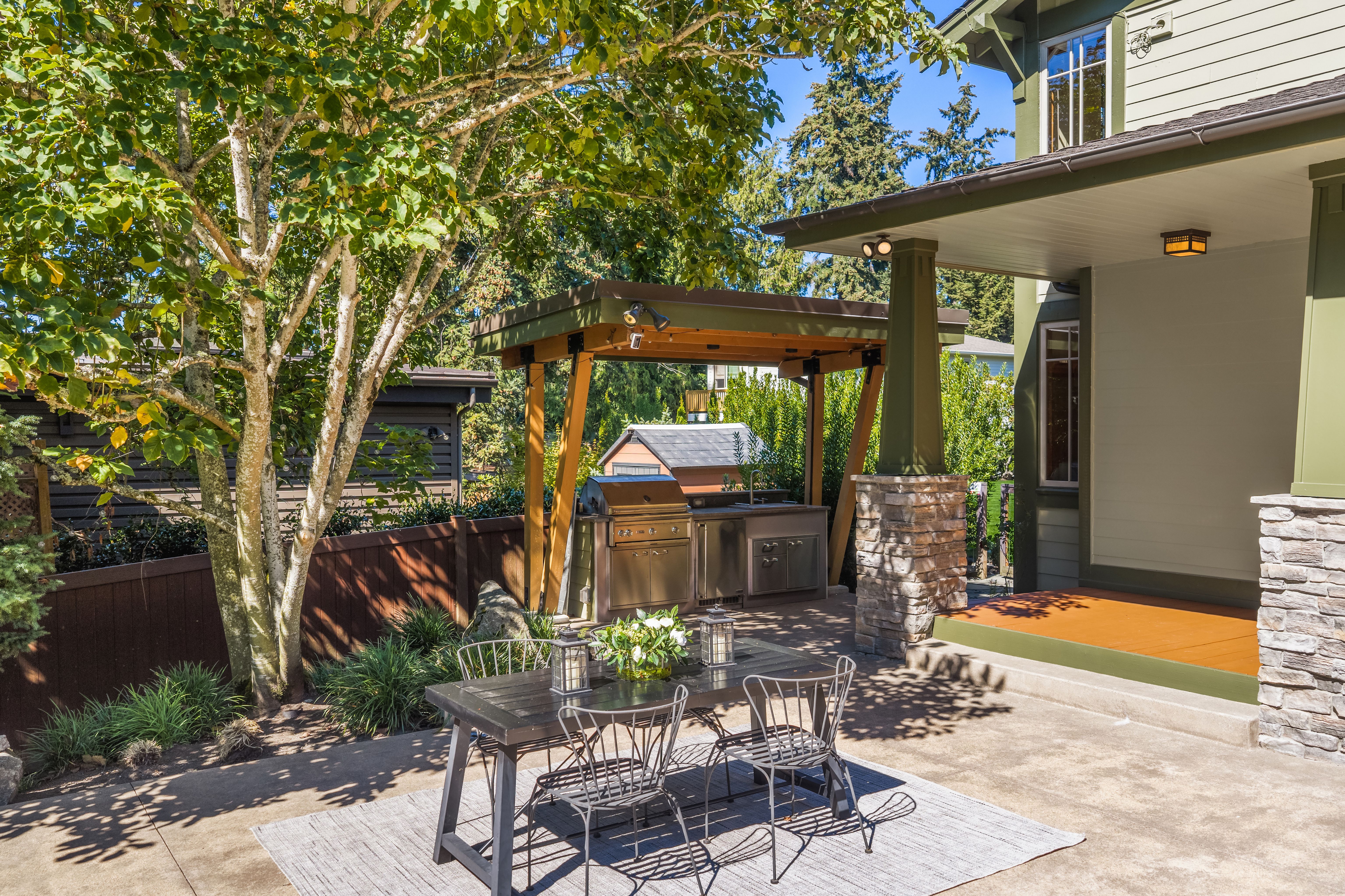  1411 8th St W, Kirkland, WA 98033 - 物件實景
