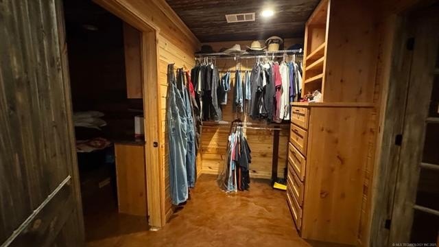 Hodgen, Oklahoma, 74939, United States, 4 Bedrooms Bedrooms, ,3 BathroomsBathrooms,Residential,For Sale,1979733