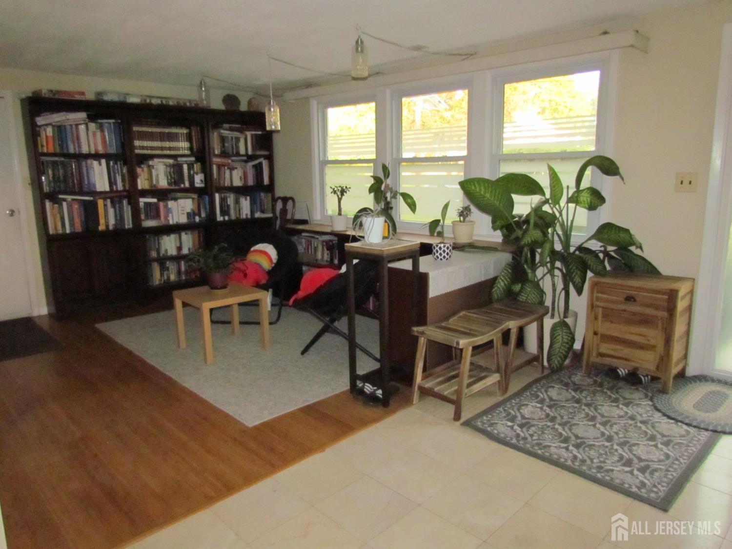 East Brunswick, New Jersey, 08816, United States, 5 Bedrooms Bedrooms, ,3 BathroomsBathrooms,Residential,For Sale,1933394
