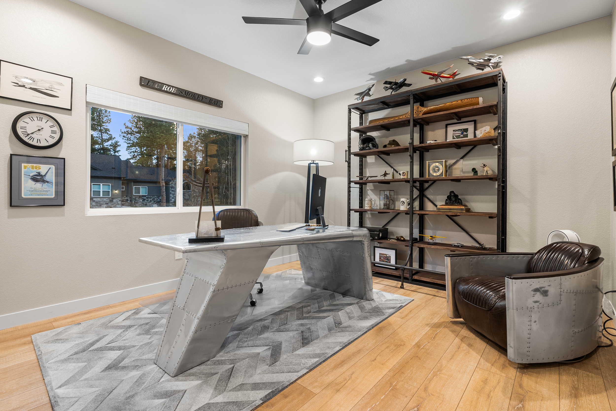  Craftsman Mountain Residence Set Among Ponderosa Pines - 物件實景