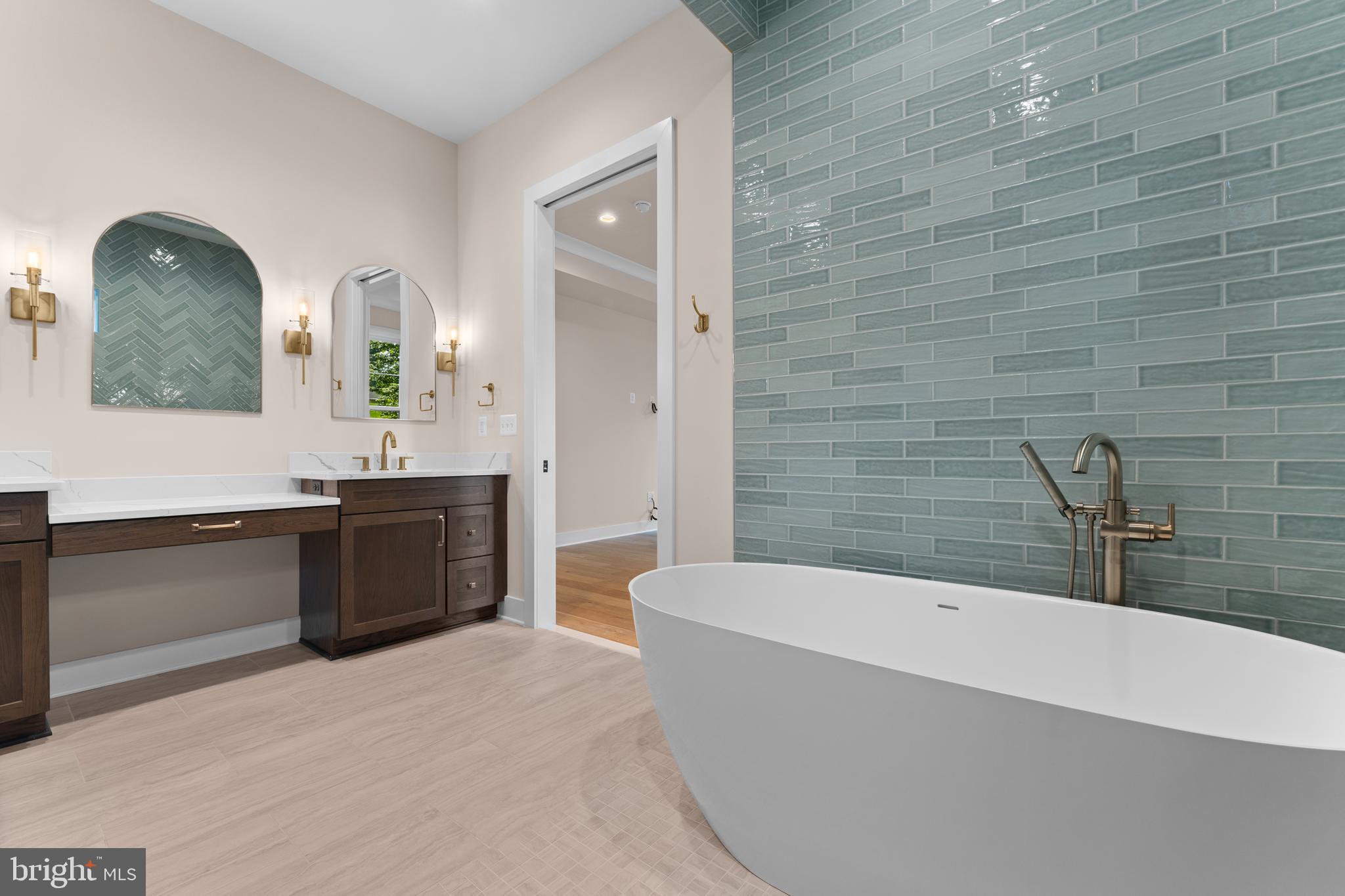 Amissville, Virginia, 20106, United States, 4 Bedrooms Bedrooms, ,4 BathroomsBathrooms,Residential,For Sale,1979876