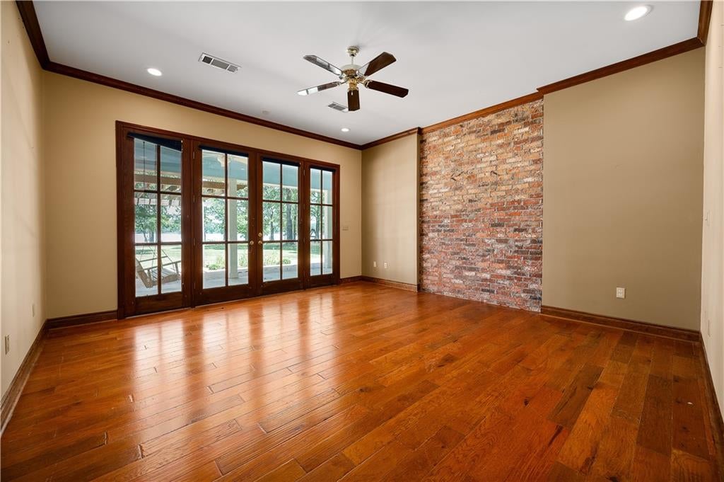 Natchitoches, Louisiana, 71457, United States, 3 Bedrooms Bedrooms, ,3 BathroomsBathrooms,Residential,For Sale,1983691