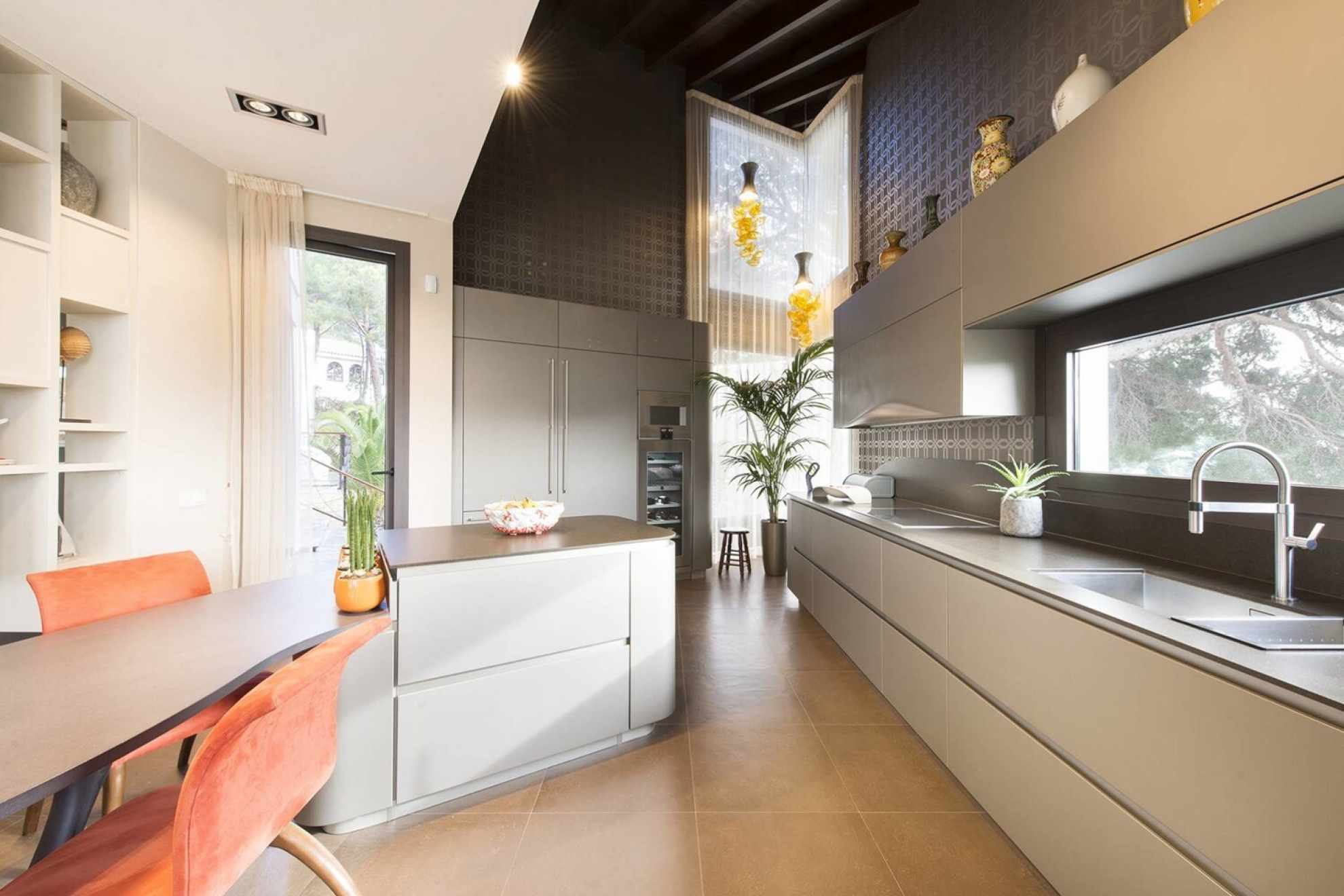  Spectacular villa of modern lines at 600 m from the beach - 物件實景