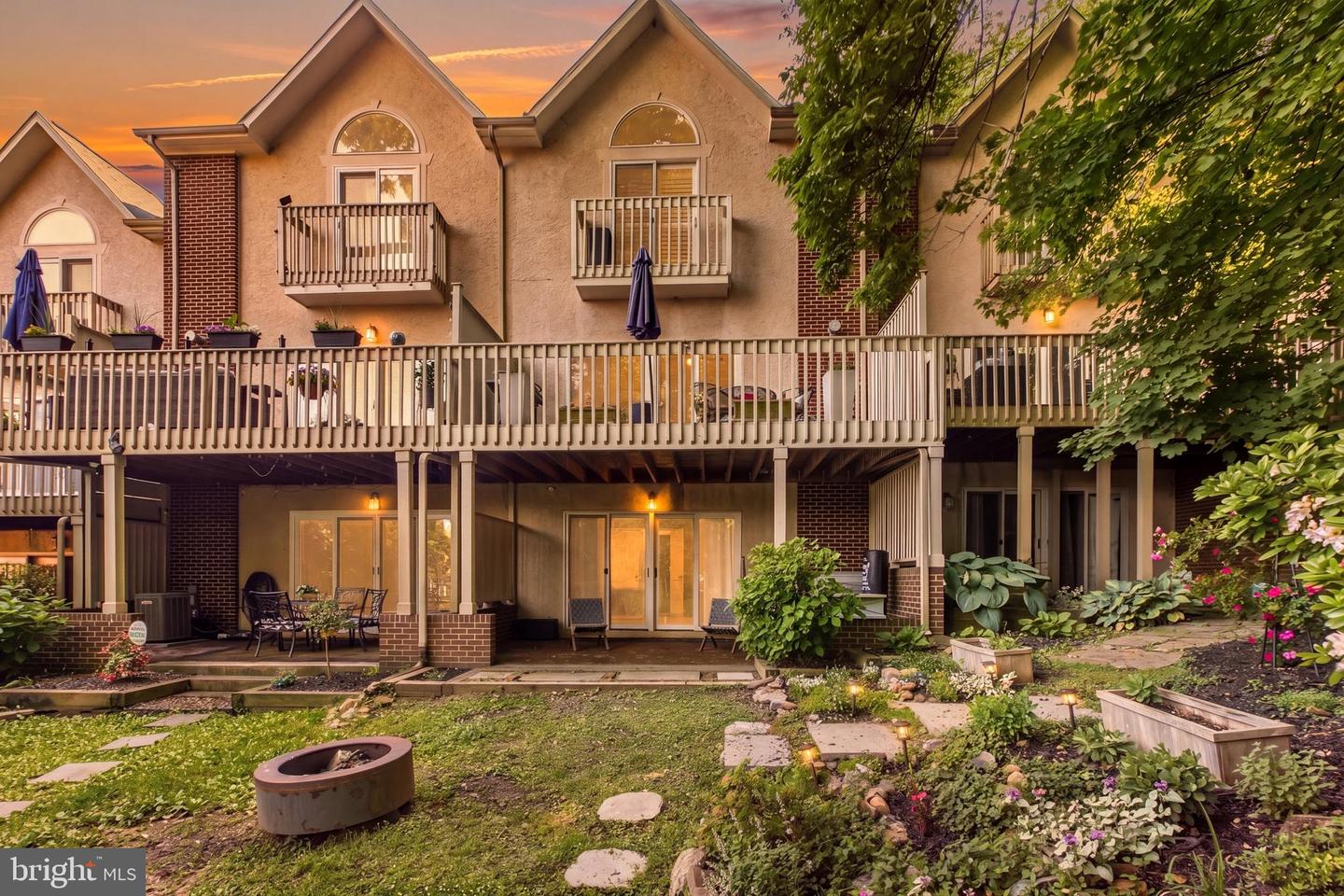 WILMINGTON, Delaware, 19806, United States, 4 Bedrooms Bedrooms, ,4 BathroomsBathrooms,Residential,For Sale,2048566