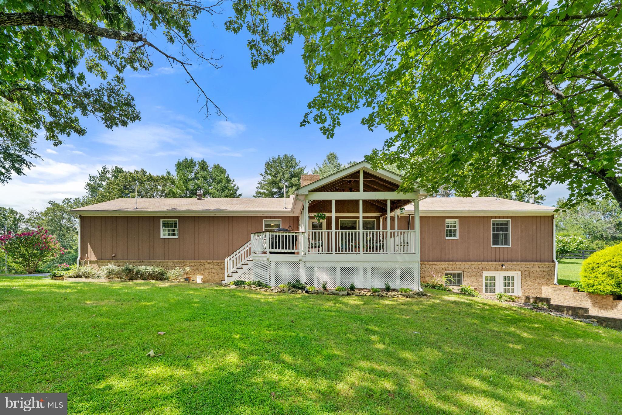 Marshall, Virginia, 20115, United States, 3 Bedrooms Bedrooms, ,2 BathroomsBathrooms,Residential,For Sale,1937903
