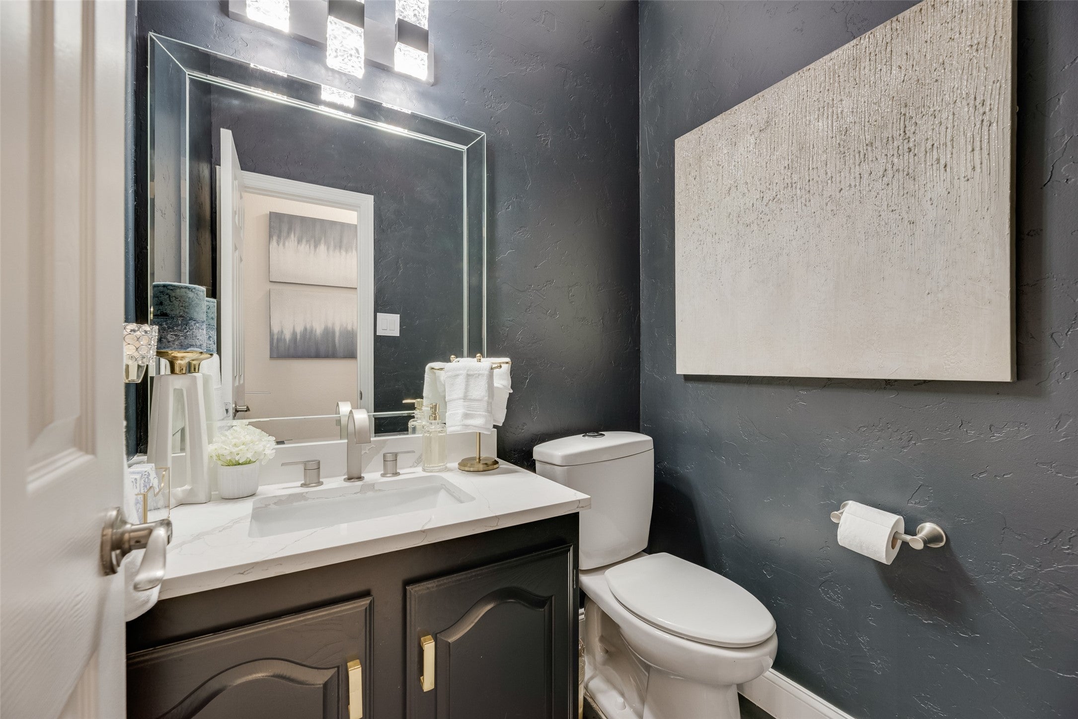 Keller, Texas, 76248, United States, 4 Bedrooms Bedrooms, ,3 BathroomsBathrooms,Residential,For Sale,1977513