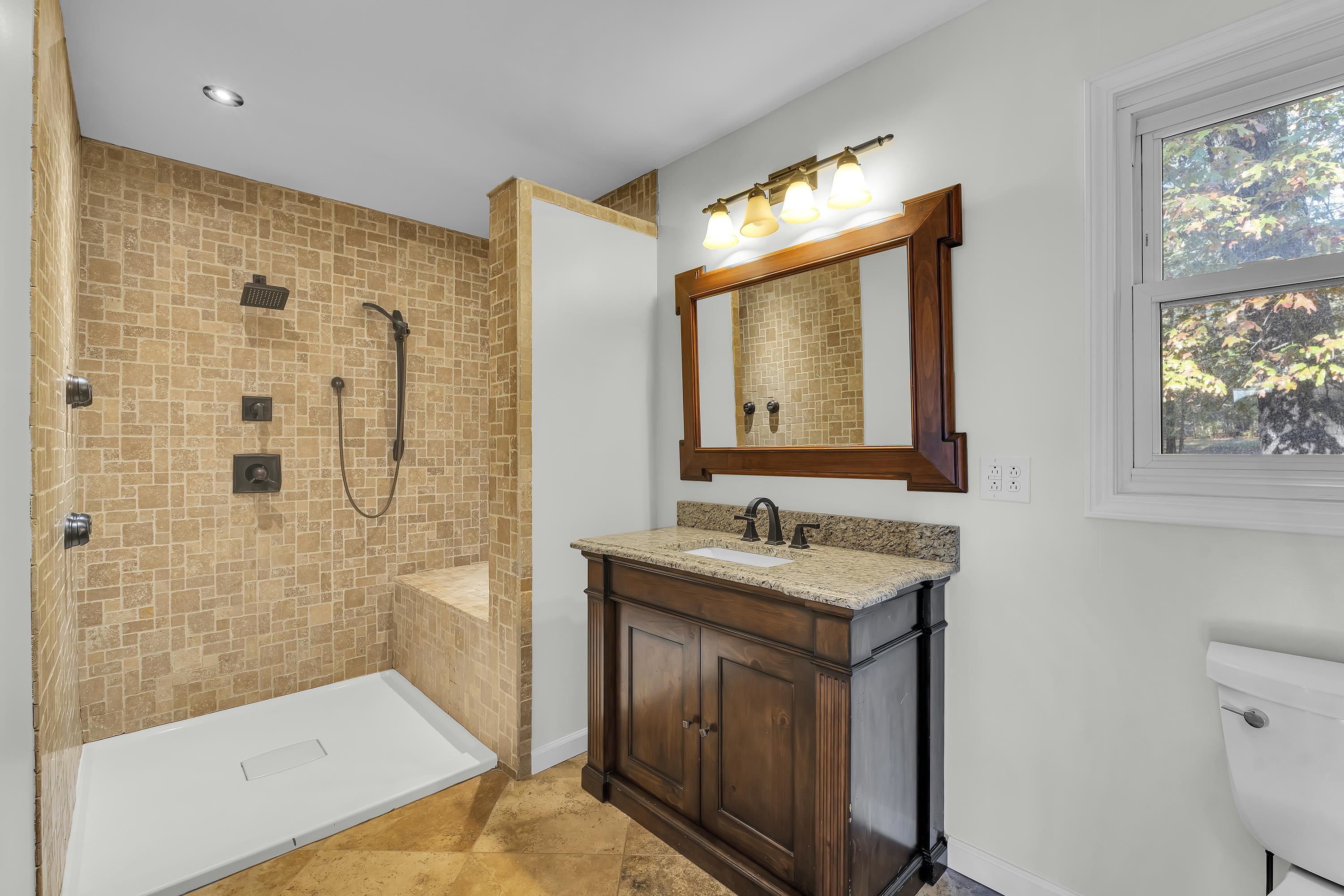 Woodruff, South Carolina, 29388, United States, 3 Bedrooms Bedrooms, ,2 BathroomsBathrooms,Residential,For Sale,1985035